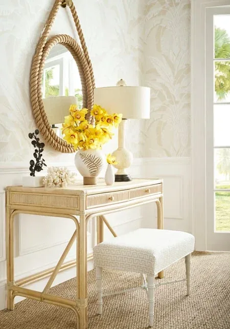 T13920 | Banana Tree - Beige room view