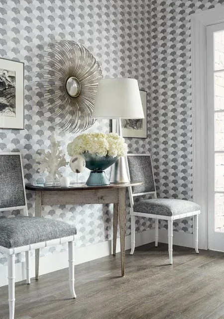 T27011 | Hidden Hills - Black and White room view