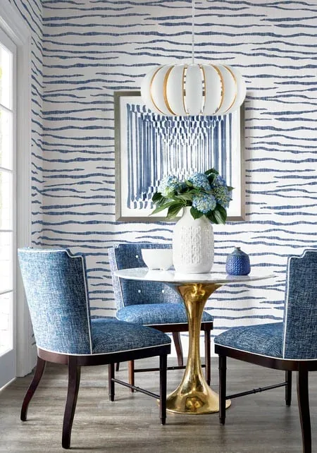T27048 | Savanna - Navy room view
