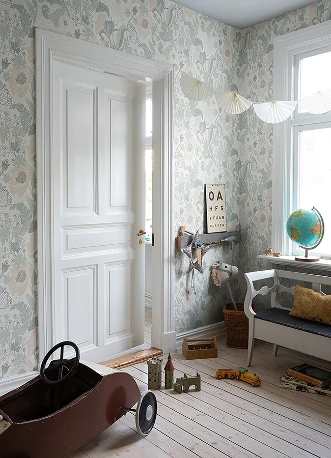 A-Street Prints Anemone Light Grey Floral Wallpaper | Wallpaper Twins A-Street Prints Anemone Light Grey Floral Wallpaper - SKU 4080-33000