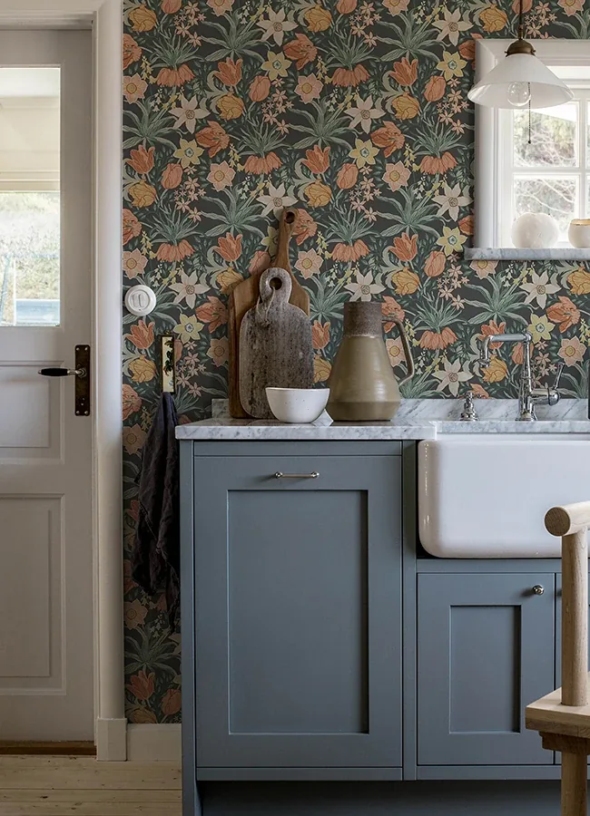 A-Street Prints Cecilia Black Tulip and Daffodil Wallpaper | Wallpaper Twins A-Street Prints Cecilia Black Tulip and Daffodil Wallpaper - SKU 4143-34031