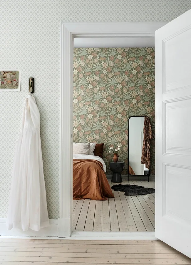 A-Street Prints Cecilia Moss Tulip and Daffodil Wallpaper | Wallpaper Twins A-Street Prints Cecilia Moss Tulip and Daffodil Wallpaper - SKU 4143-34029