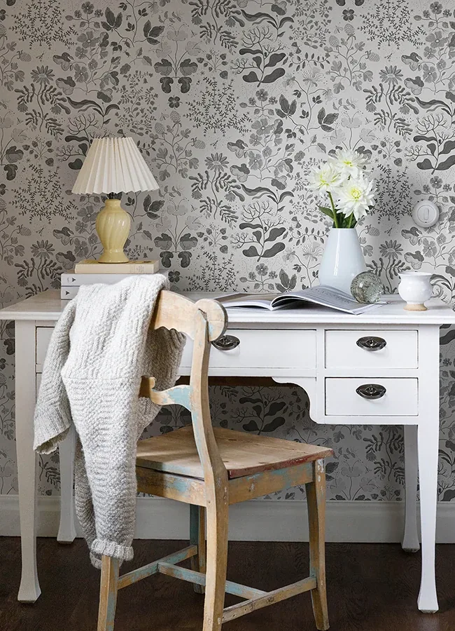 A-Street Prints Groh Grey Floral Wallpaper | Wallpaper Twins A-Street Prints Groh Grey Floral Wallpaper - SKU 4143-22029