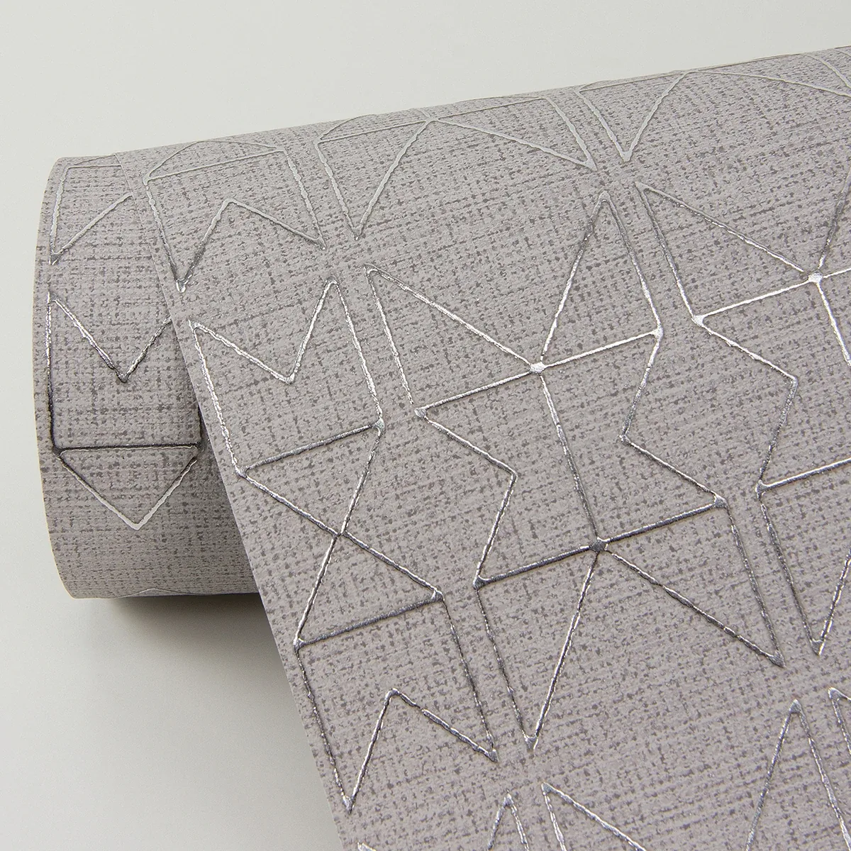 4019-86406 | Paititi Silver Diamond Trellis Wallpaper