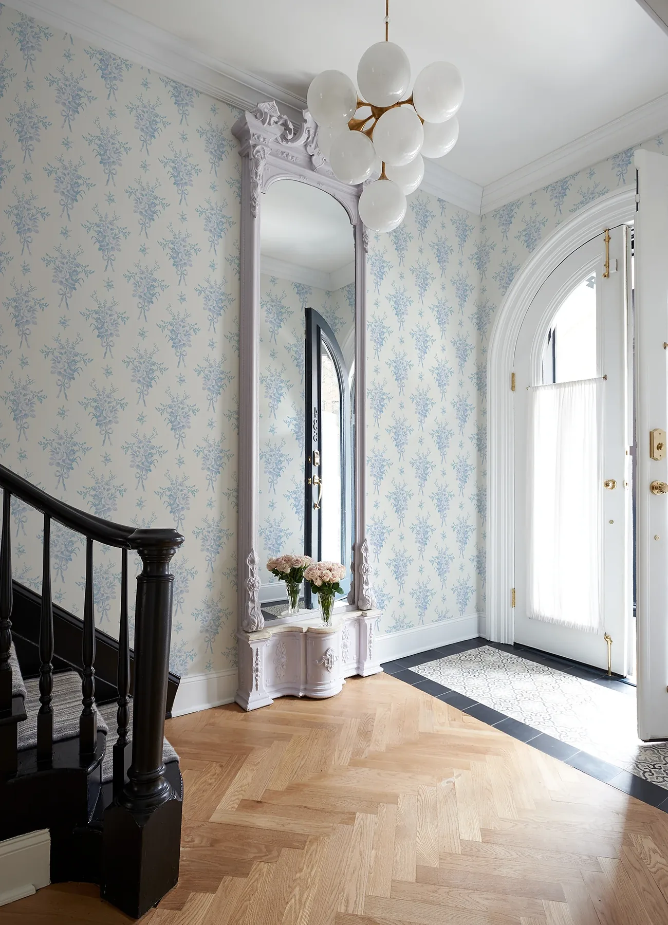 A-Street Prints Rosie Arrangements Icey Winters Bouquet Toss Wallpaper | Wallpaper Twins A-Street Prints Rosie Arrangements Icey Winters Bouquet Toss Wallpaper - SKU AST4651