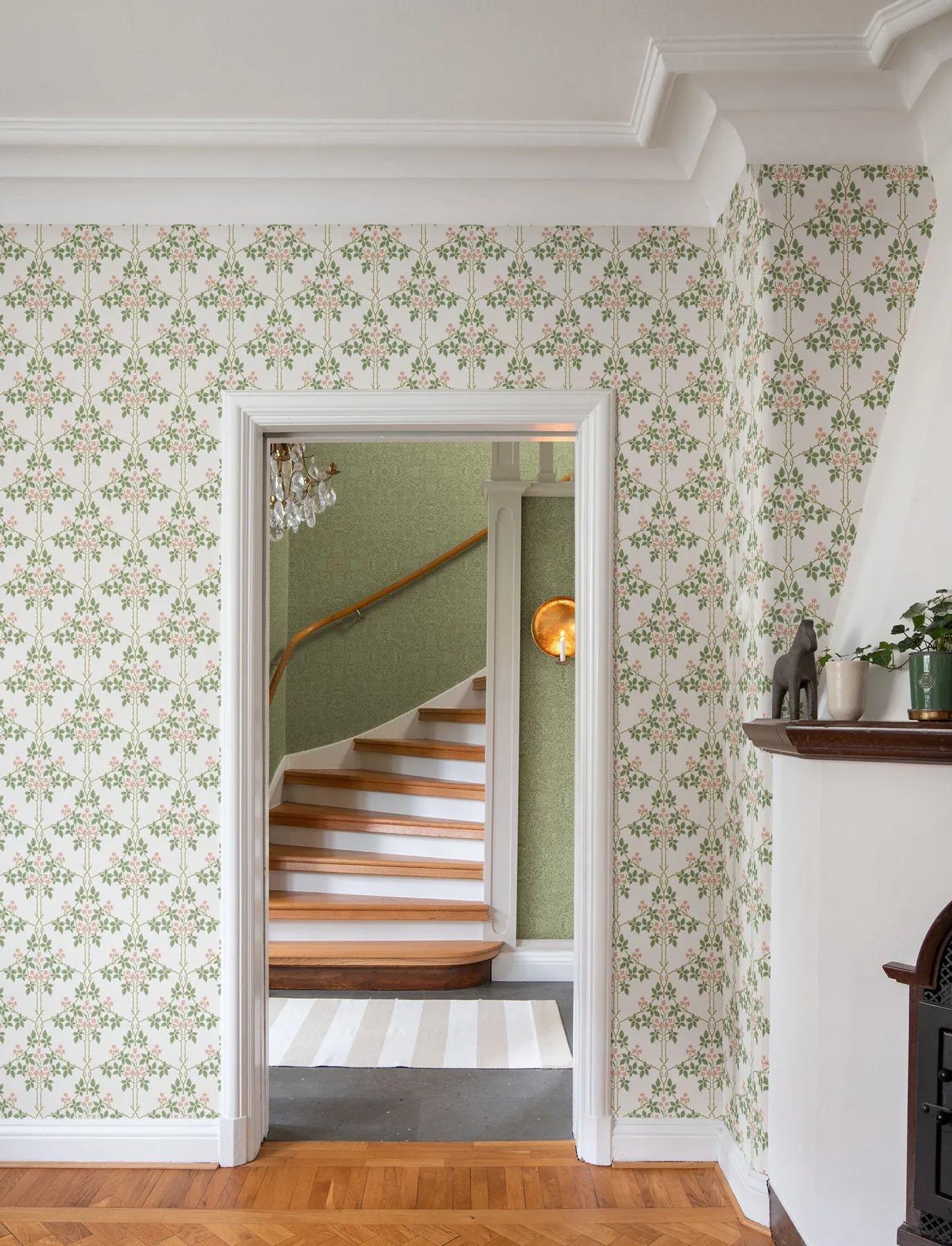 Brewster Home Fashions Blackberry Pink Vine Trellis Wallpaper - SKU 4171-82054