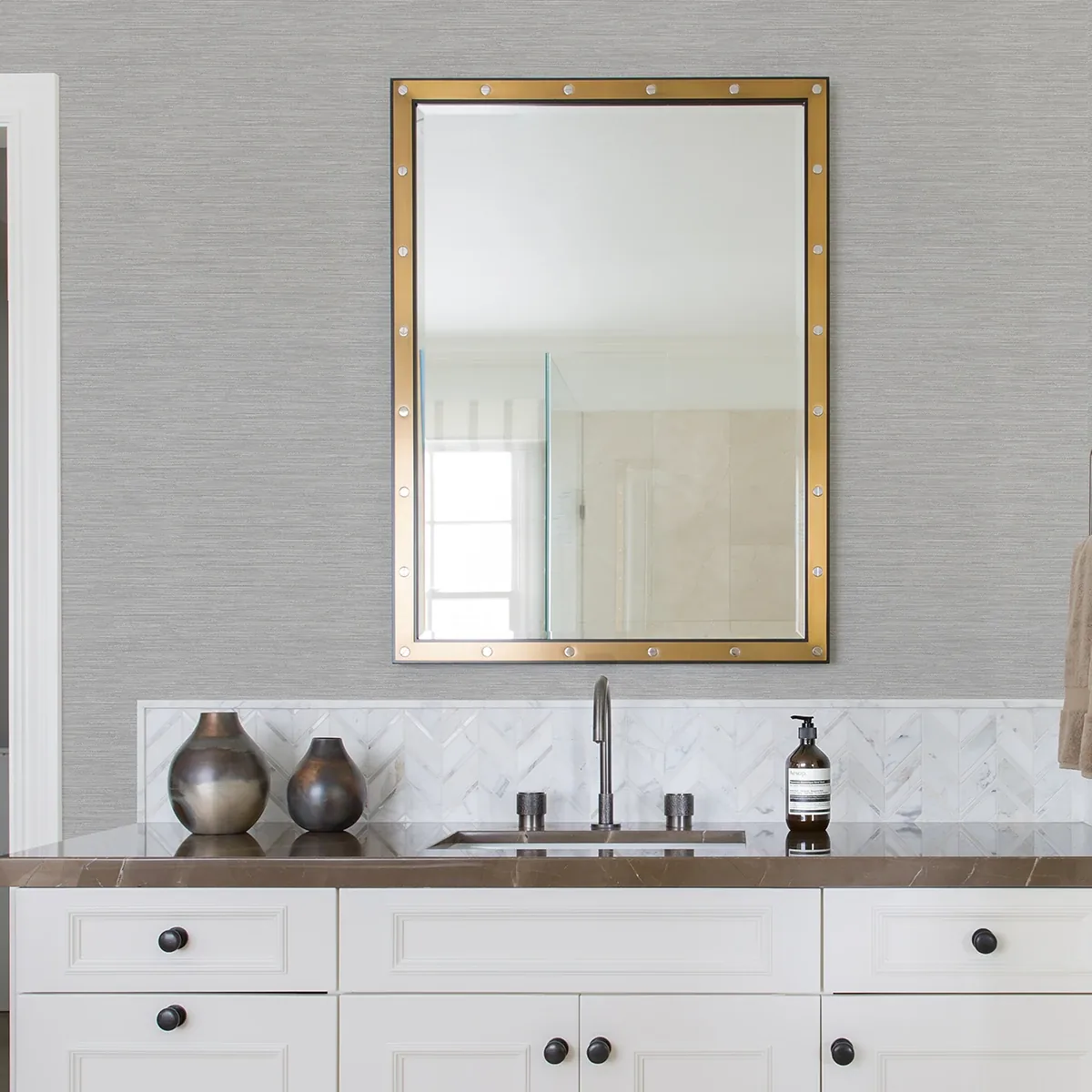 4025-82532 | Cantor Grey Faux Grasscloth Wallpaper