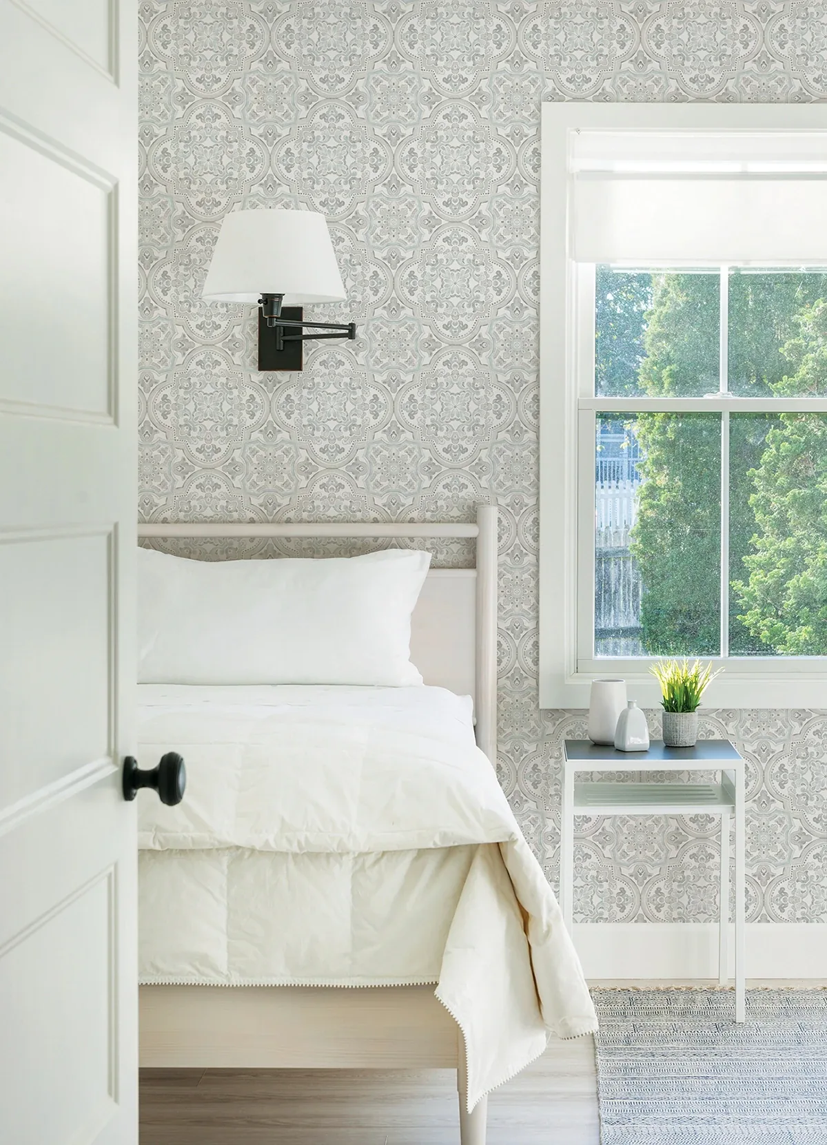 Brewster Home Fashions Concord Aqua Medallion Wallpaper - SKU 3124-13963