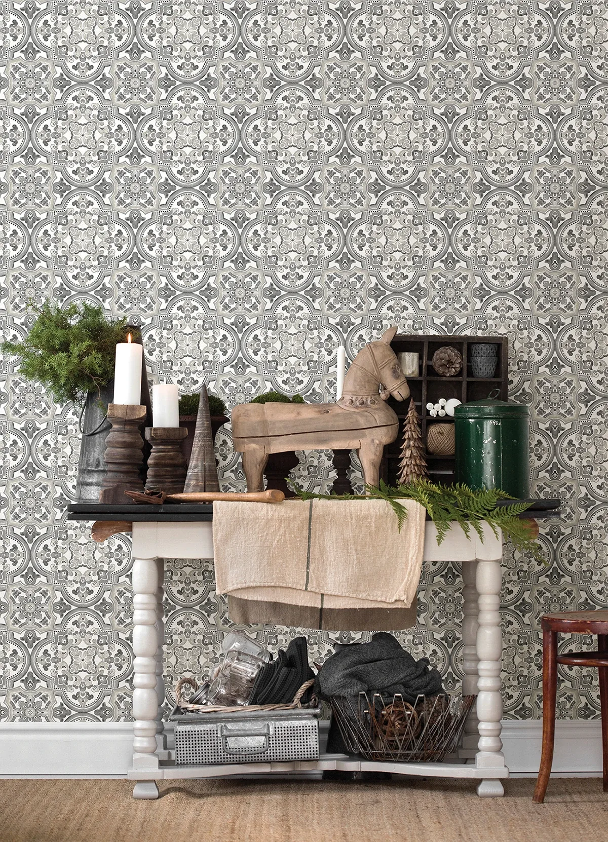 Brewster Home Fashions Concord Black Medallion Wallpaper - SKU 3124-13964
