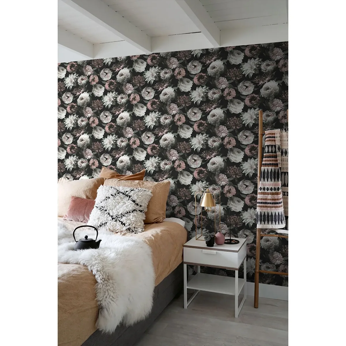 Brewster Home Fashions Contessa Blush Flowers Wallpaper - SKU DD139169