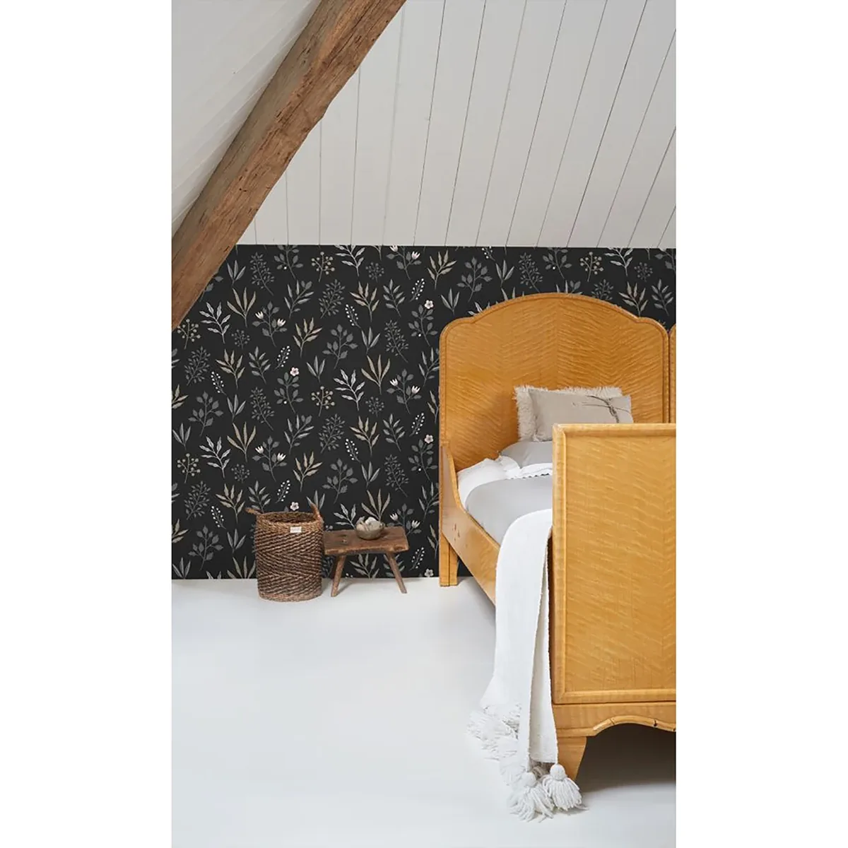 Brewster Home Fashions Cynara Charcoal Scandinavian Floral Wallpaper - SKU DD139083