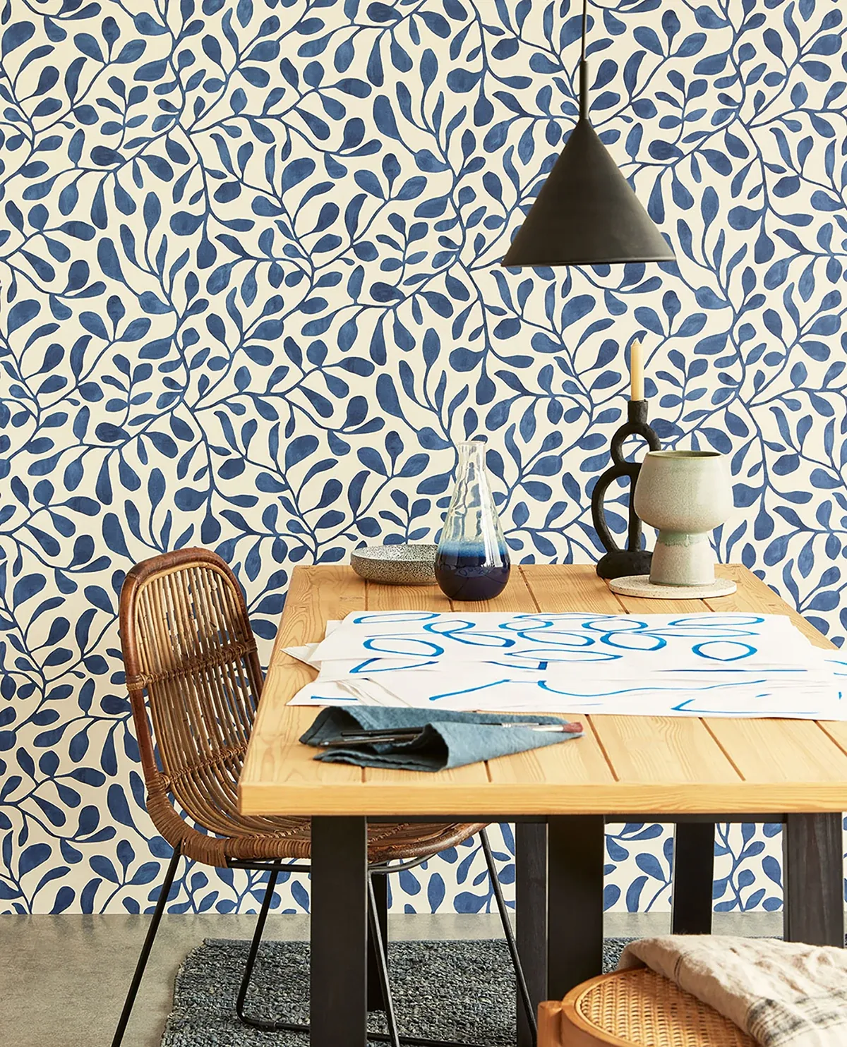 Brewster Home Fashions Fiona Dark Blue Leafy Vines Wallpaper | Wallpaper Twins Brewster Home Fashions Fiona Dark Blue Leafy Vines Wallpaper - SKU EJ318035