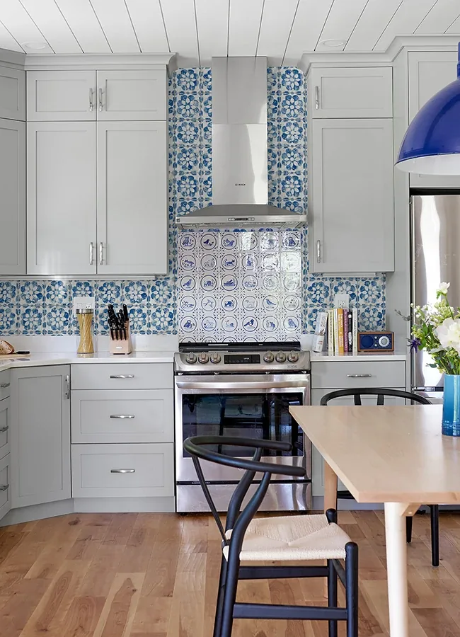 Brewster Home Fashions Izeda Blue Floral Tile Wallpaper - SKU 2980-26192
