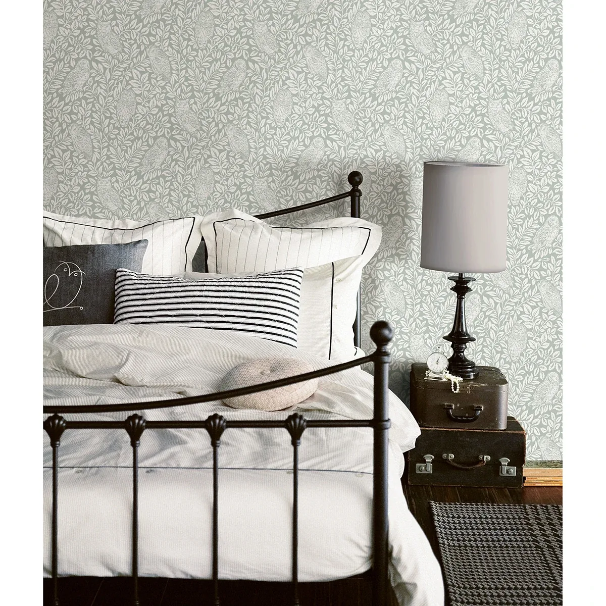Brewster Home Fashions Parliament Seafoam Owl Wallpaper - SKU 3123-12414
