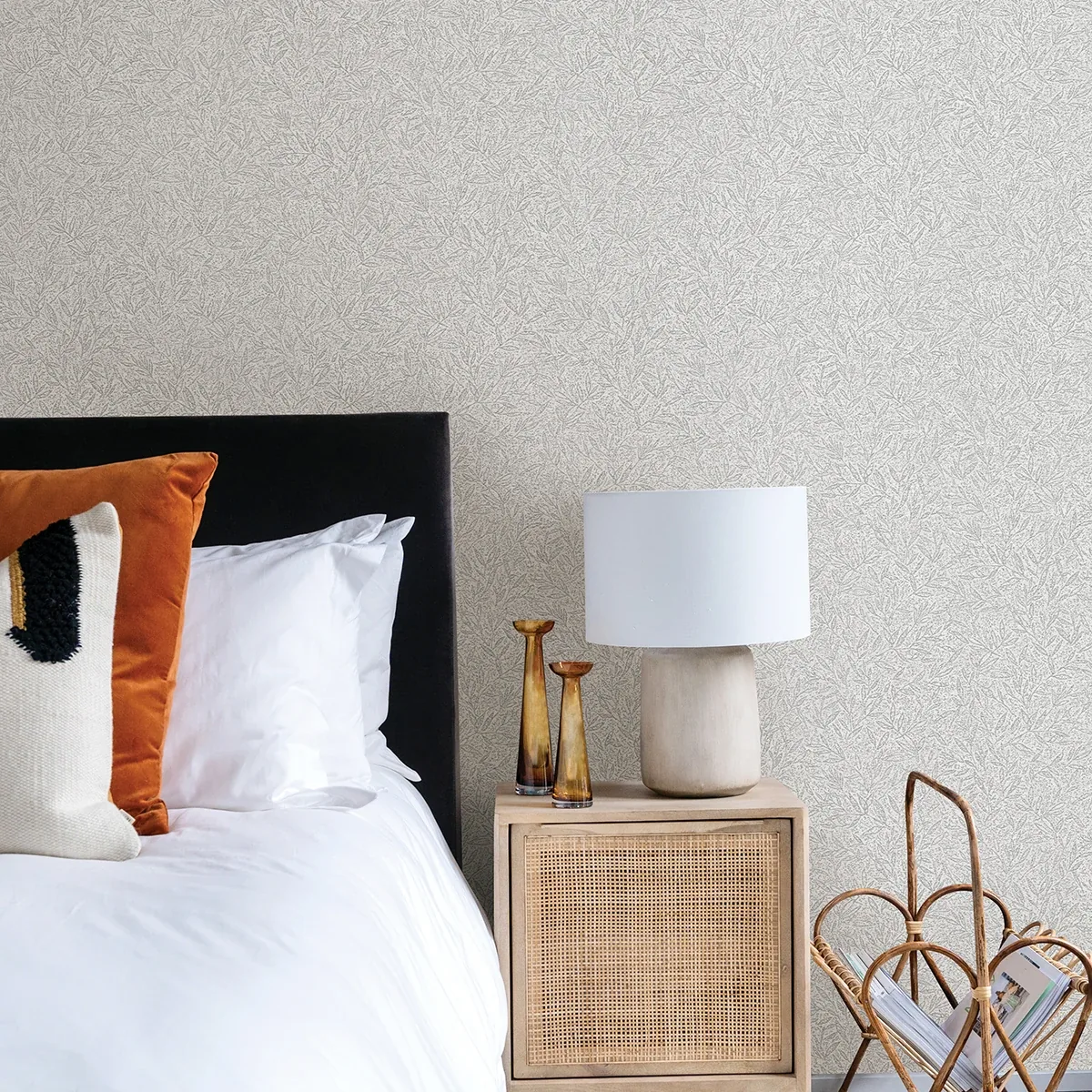 Brewster Home Fashions Sayuri Silver Leaf Trail Wallpaper - SKU 4035-37837-1
