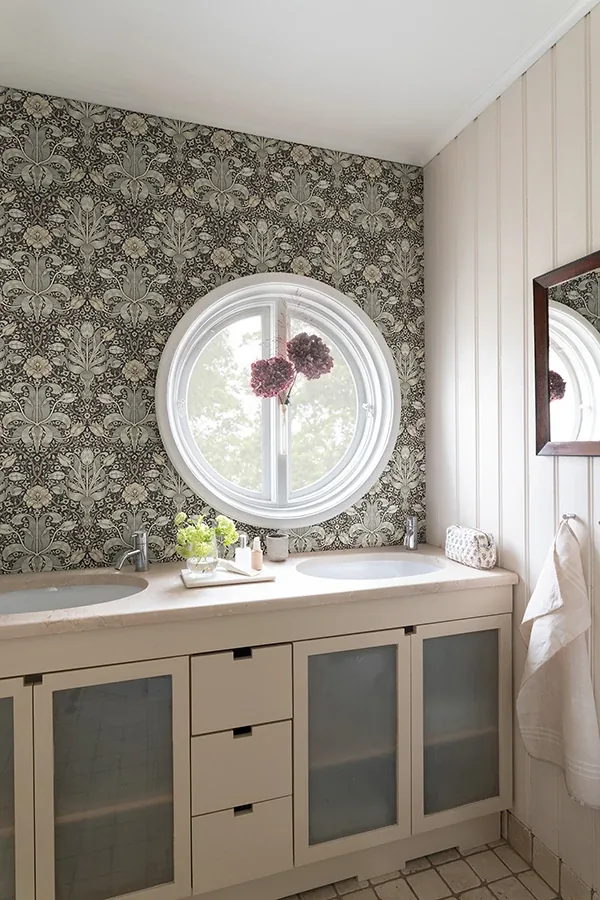 Brewster Home Fashions Spring Thicket Blue Tulip Damask Wallpaper | Wallpaper Twins Brewster Home Fashions Spring Thicket Blue Tulip Damask Wallpaper - SKU 4171-82068