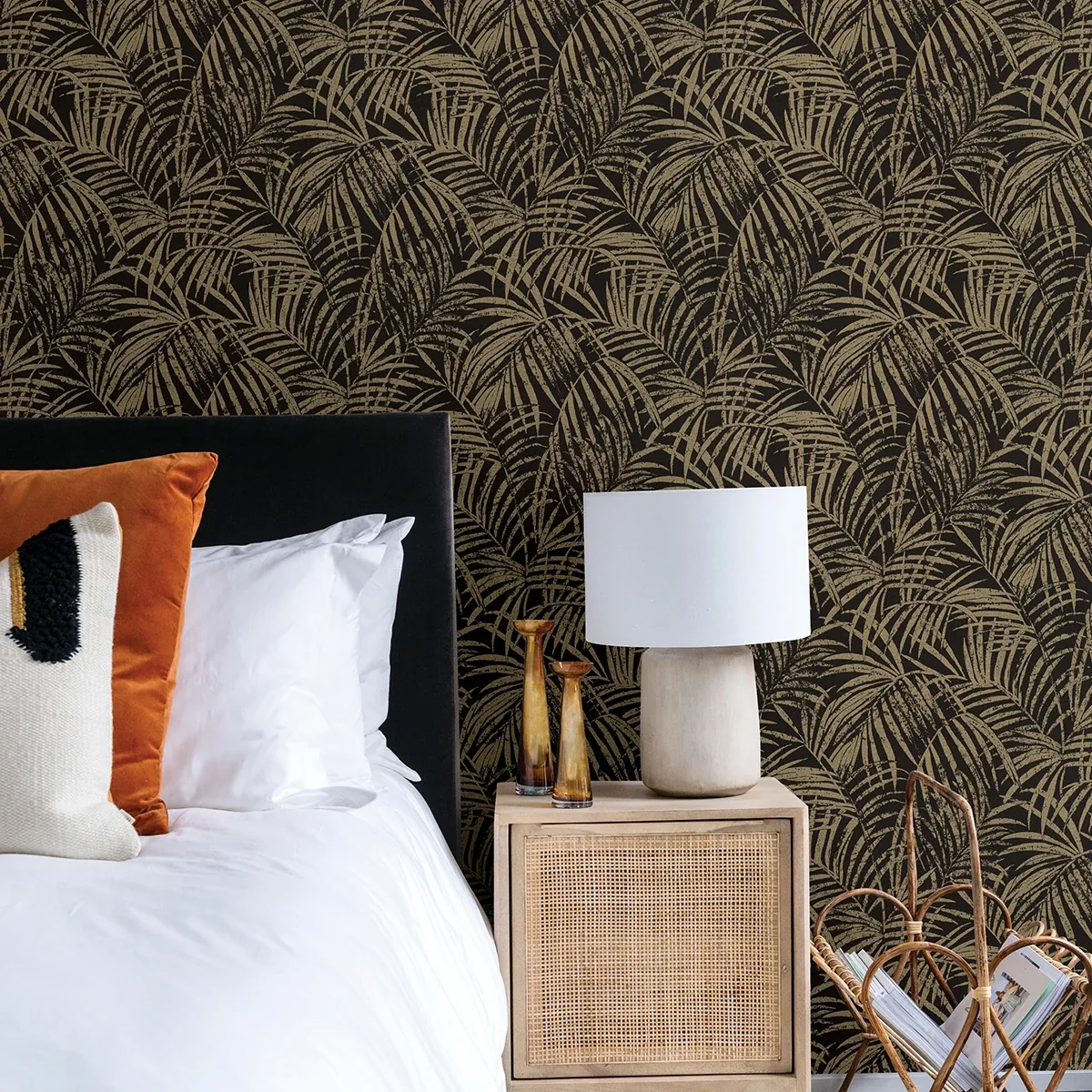 Brewster Home Fashions Yumi Black Palm Leaf Wallpaper | Wallpaper Twins Brewster Home Fashions Yumi Black Palm Leaf Wallpaper - SKU 4035-832143