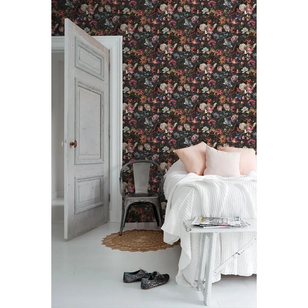 Brewster Home Fashions Zarinda Dark Grey Flowers Wallpaper - SKU DD139172