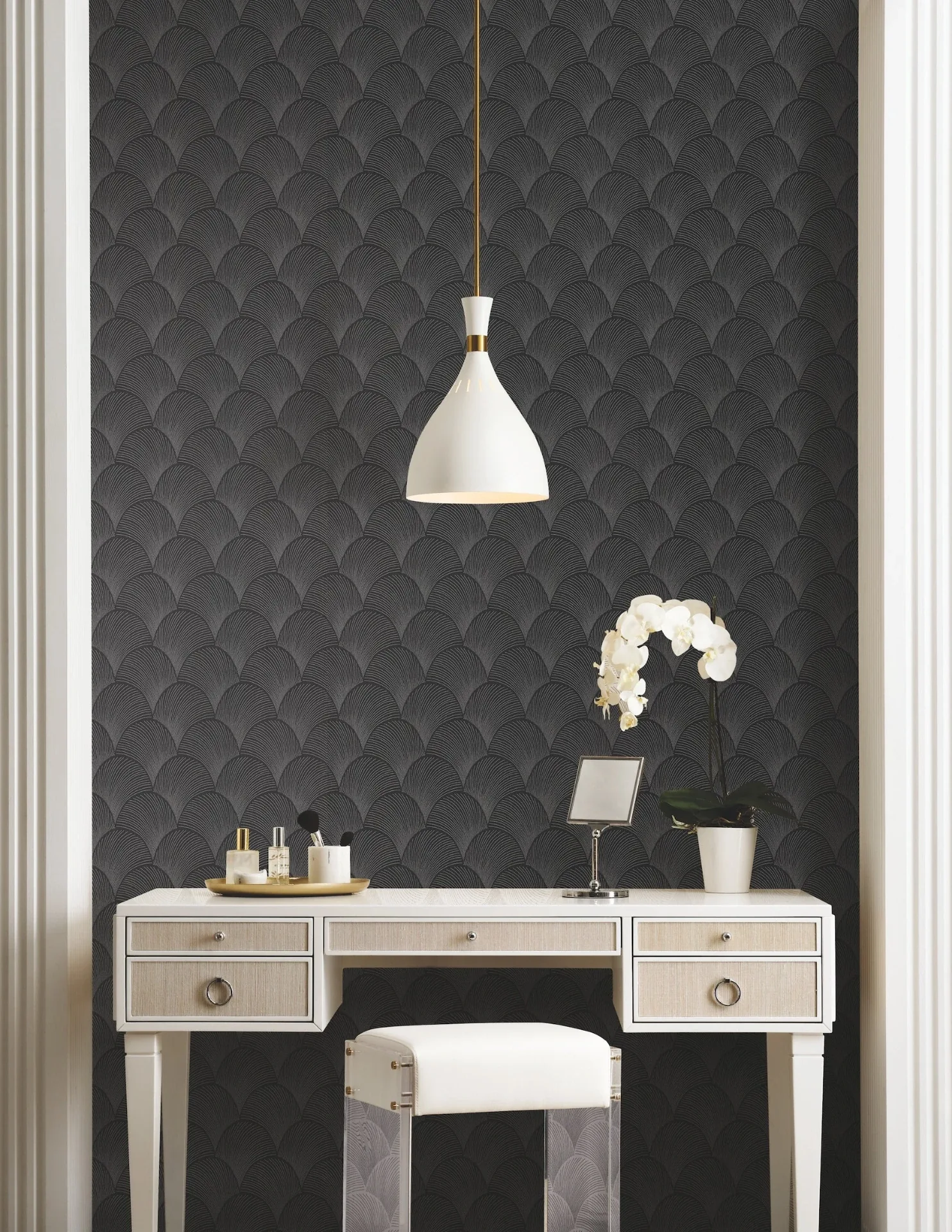 York Designer Series Metallic Black Scallop Wallpaper - SKU NT6105