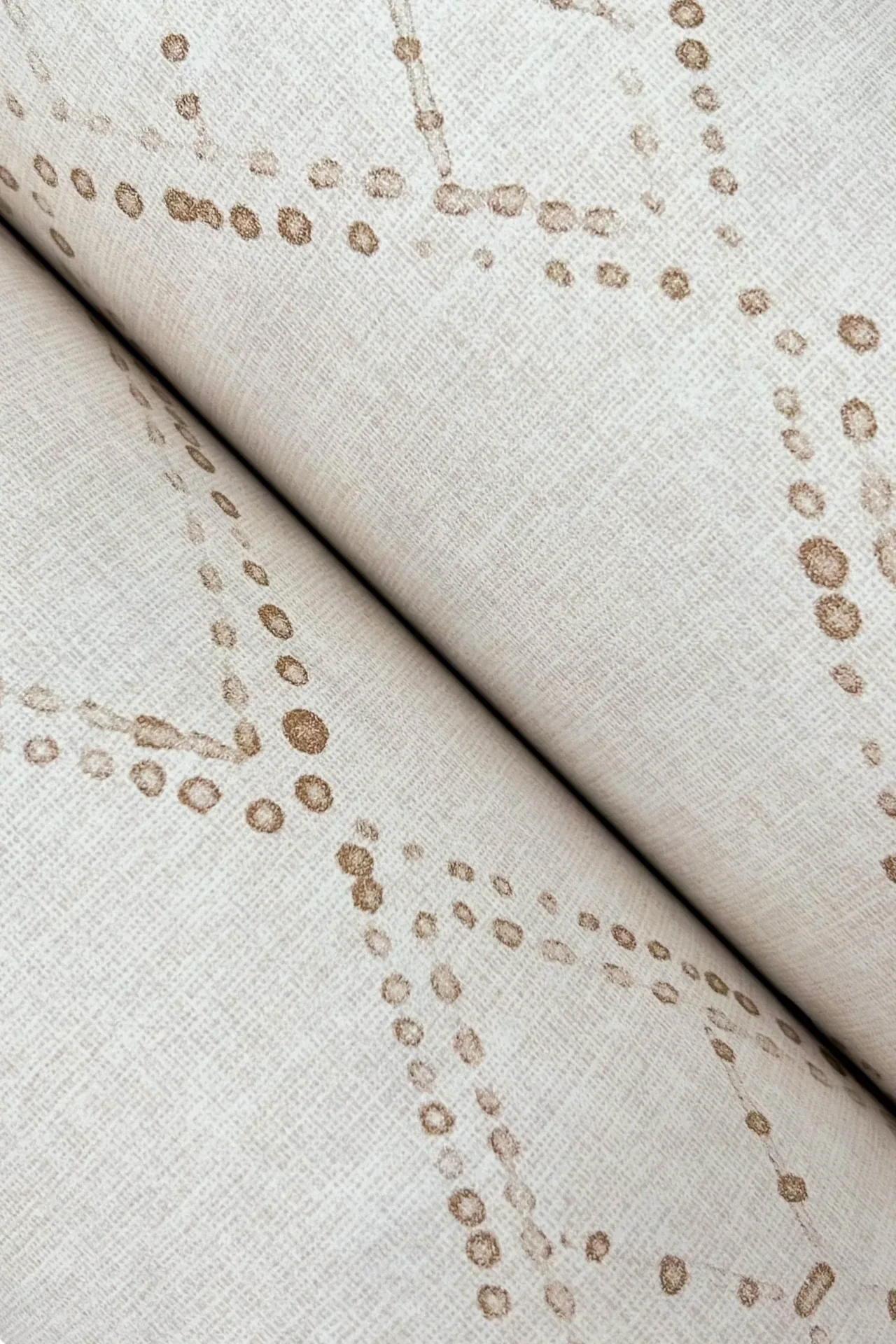 York Designer Series Souk Diamonds Gold Wallpaper - SKU LM5315