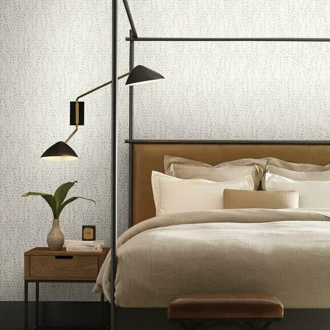 York Designer Series Star Struck Cream & Gold Metallic Wallpaper - SKU CI2356