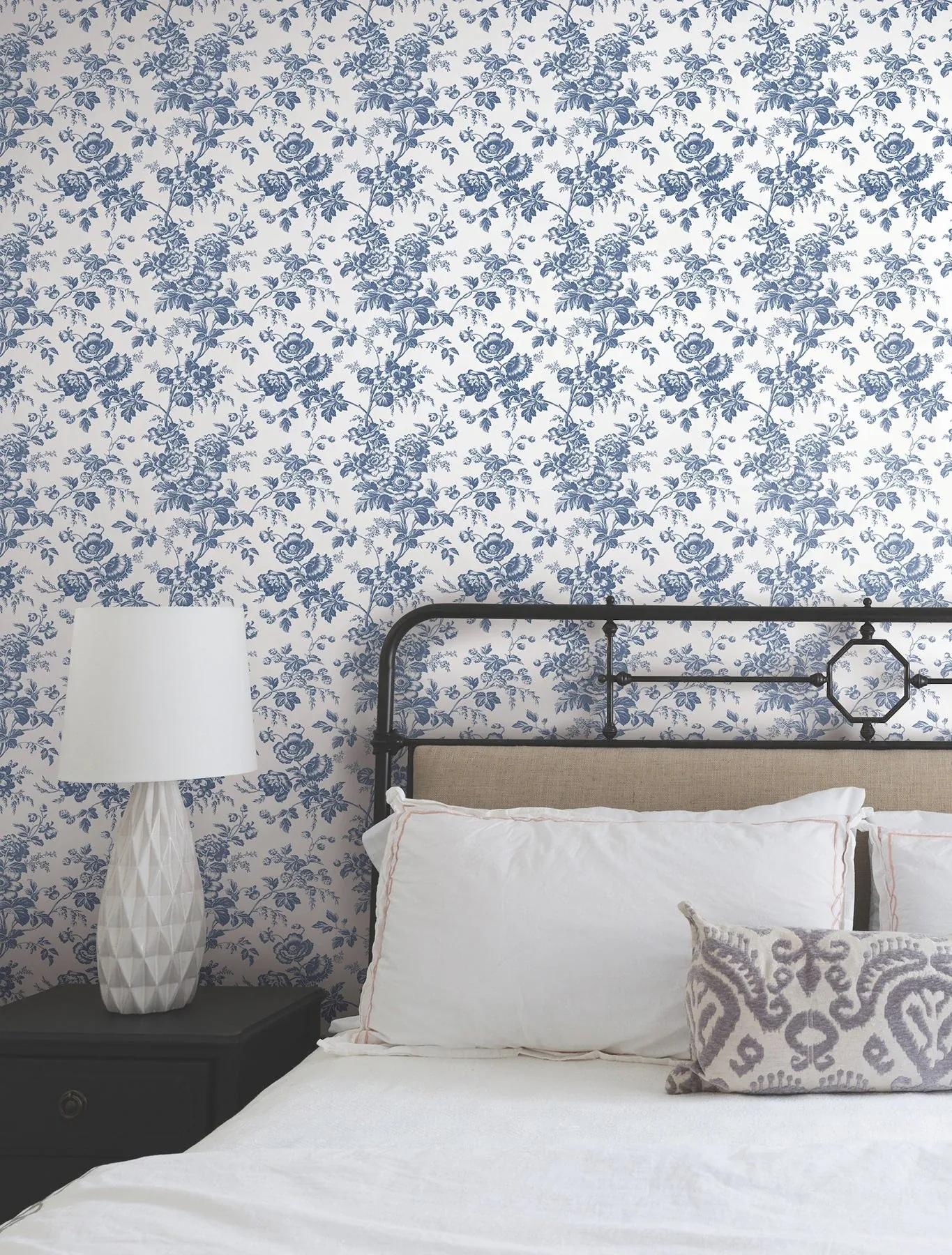York Wallcoverings Anemone Toile Navy Wallpaper - SKU RT7873