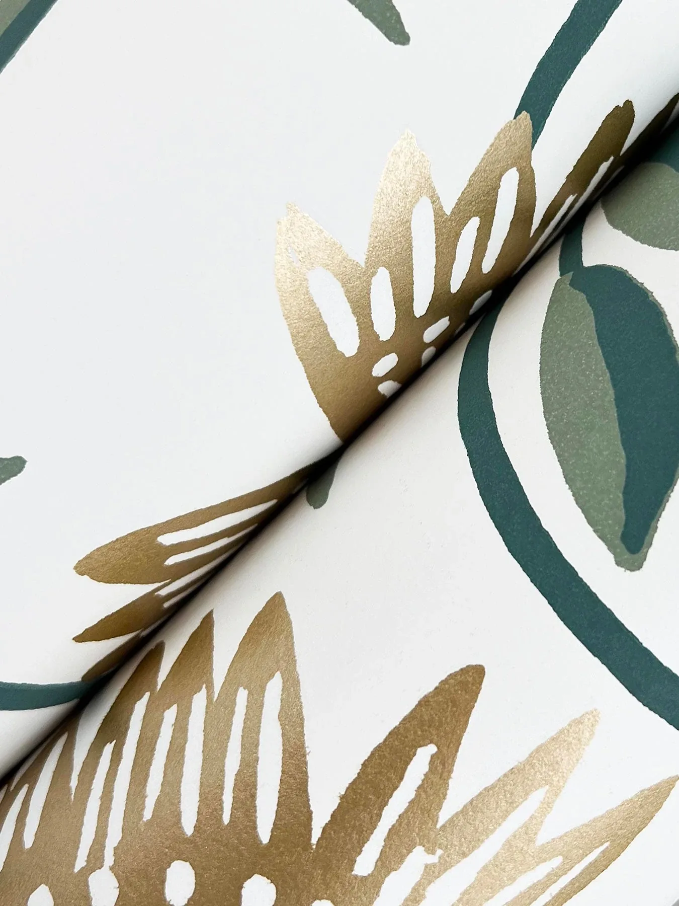York Wallcoverings Aster Gold Wallpaper | Wallpaper Twins York Wallcoverings Aster Gold Wallpaper - SKU RF7432