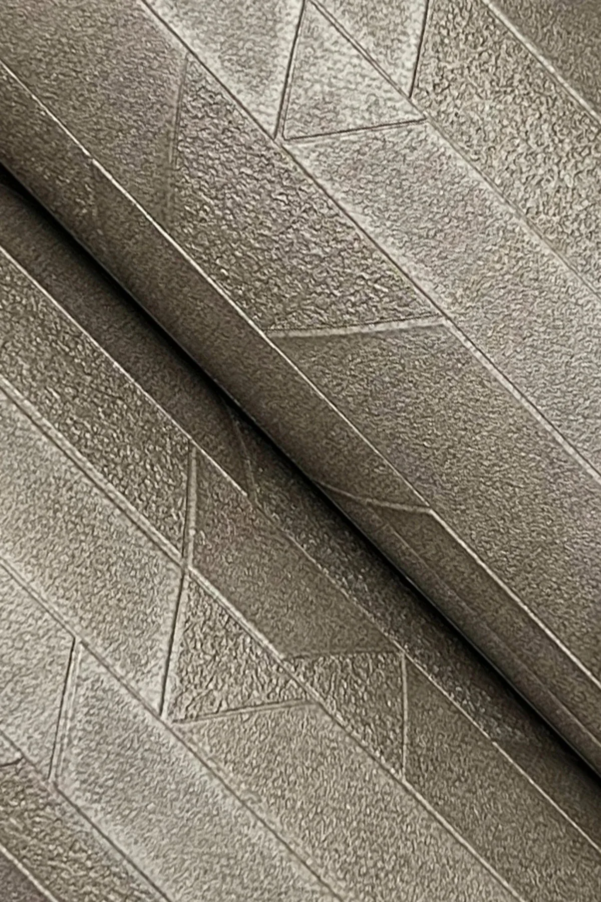 York Wallcoverings Verge Aged Bronze Wallpaper | Wallpaper Twins York Wallcoverings Verge Aged Bronze Wallpaper - SKU UD2588N
