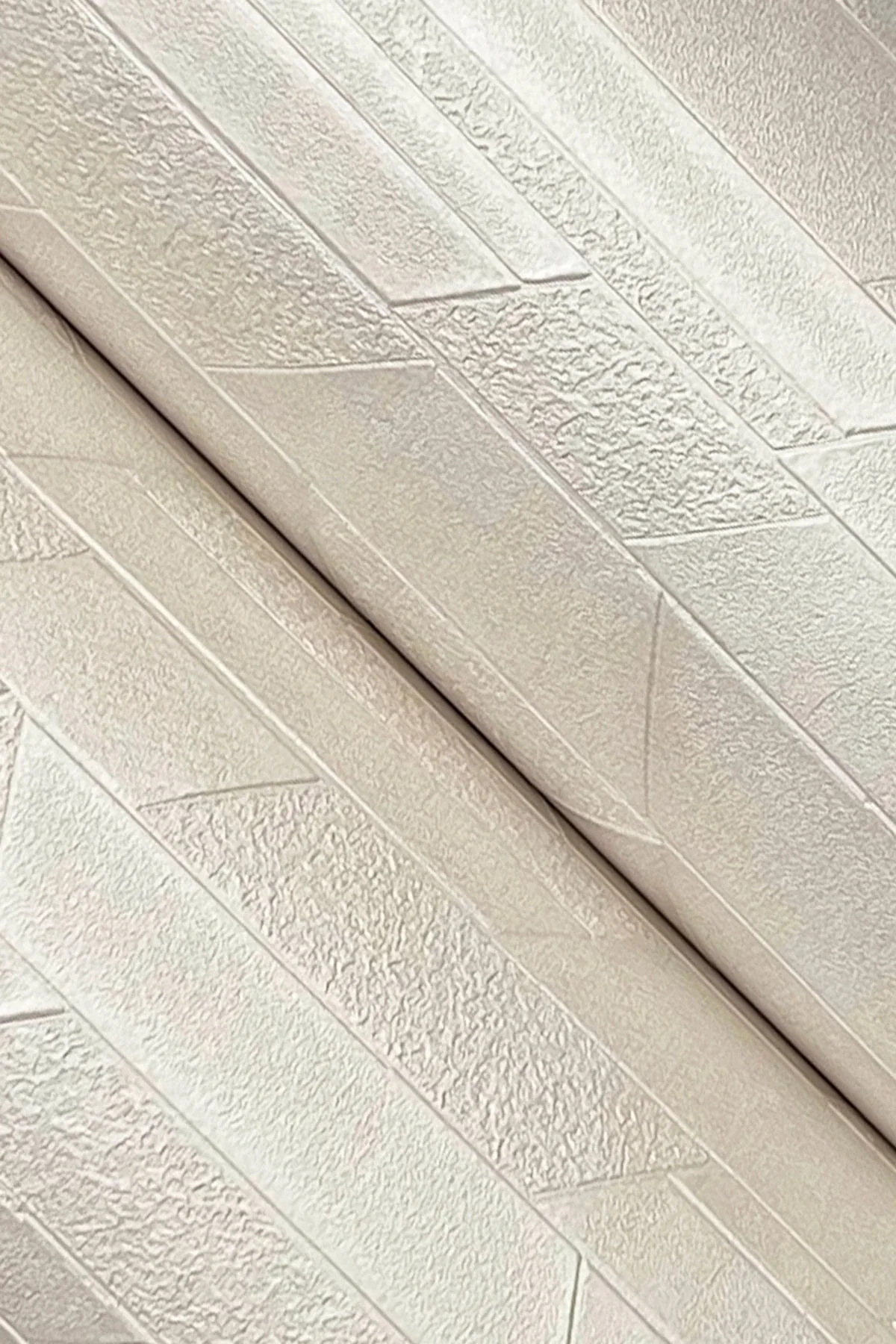 York Wallcoverings Verge Porcelain Wallpaper | Wallpaper Twins York Wallcoverings Verge Porcelain Wallpaper - SKU UD2589N
