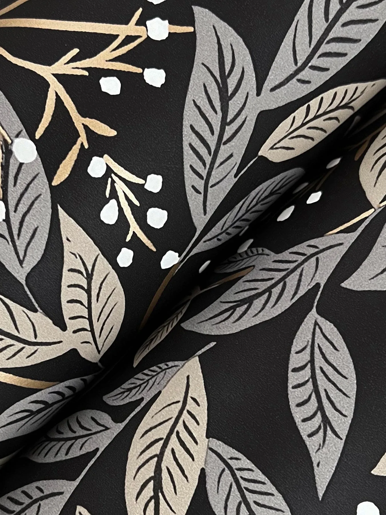 York Wallcoverings Willowberry Black Wallpaper - SKU RF7462