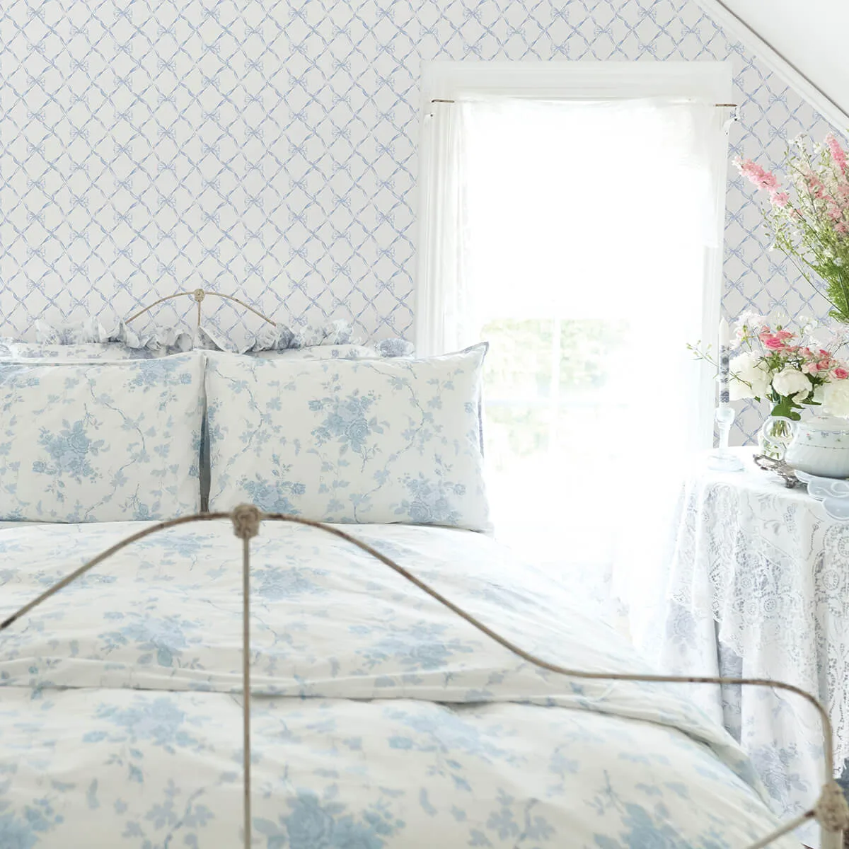 A-Street Prints Baby Bow wallpaper, color Blue Bella Ribbon, SKU AST4168