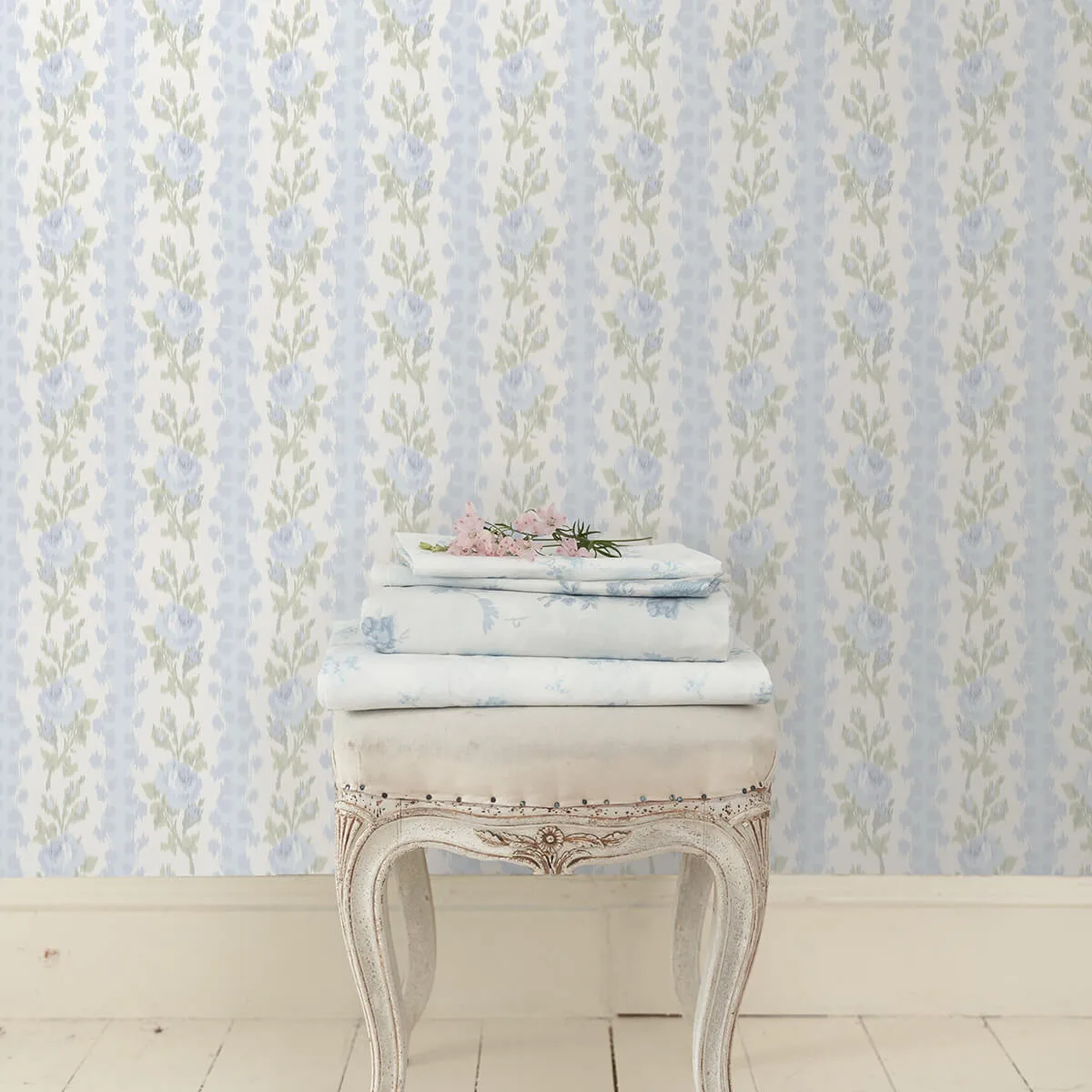 A-Street Prints Blooming Heirloom - Blue Romance Wallpaper | Buy Online A-Street Prints Blooming Heirloom wallpaper, color Blue Romance, SKU AST4171