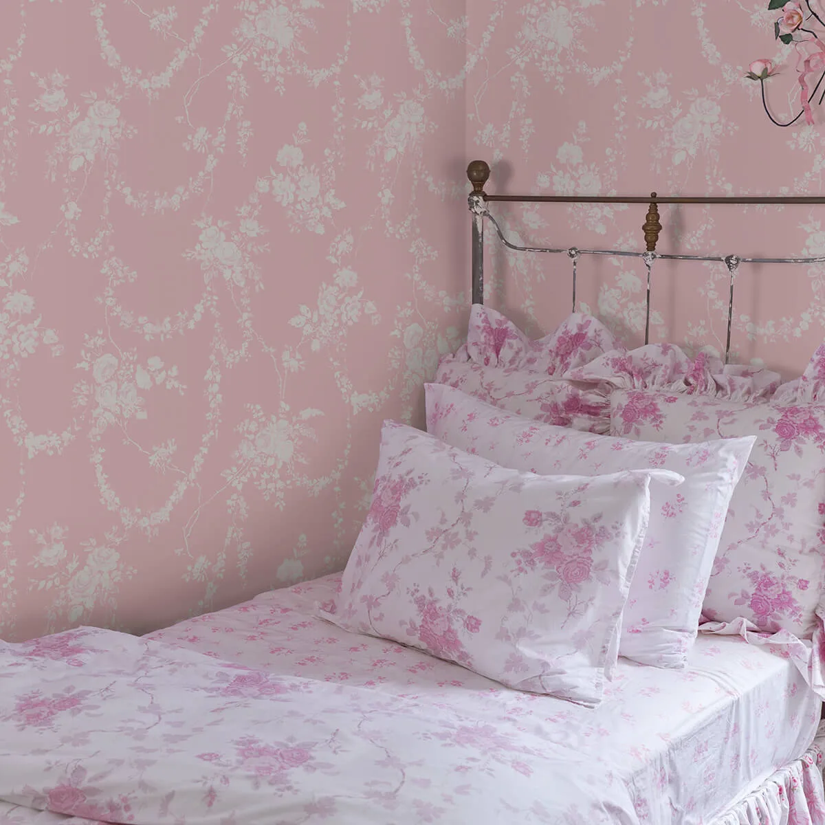 A-Street Prints Chandelier Gates wallpaper, color Easter Pink, SKU AST4110