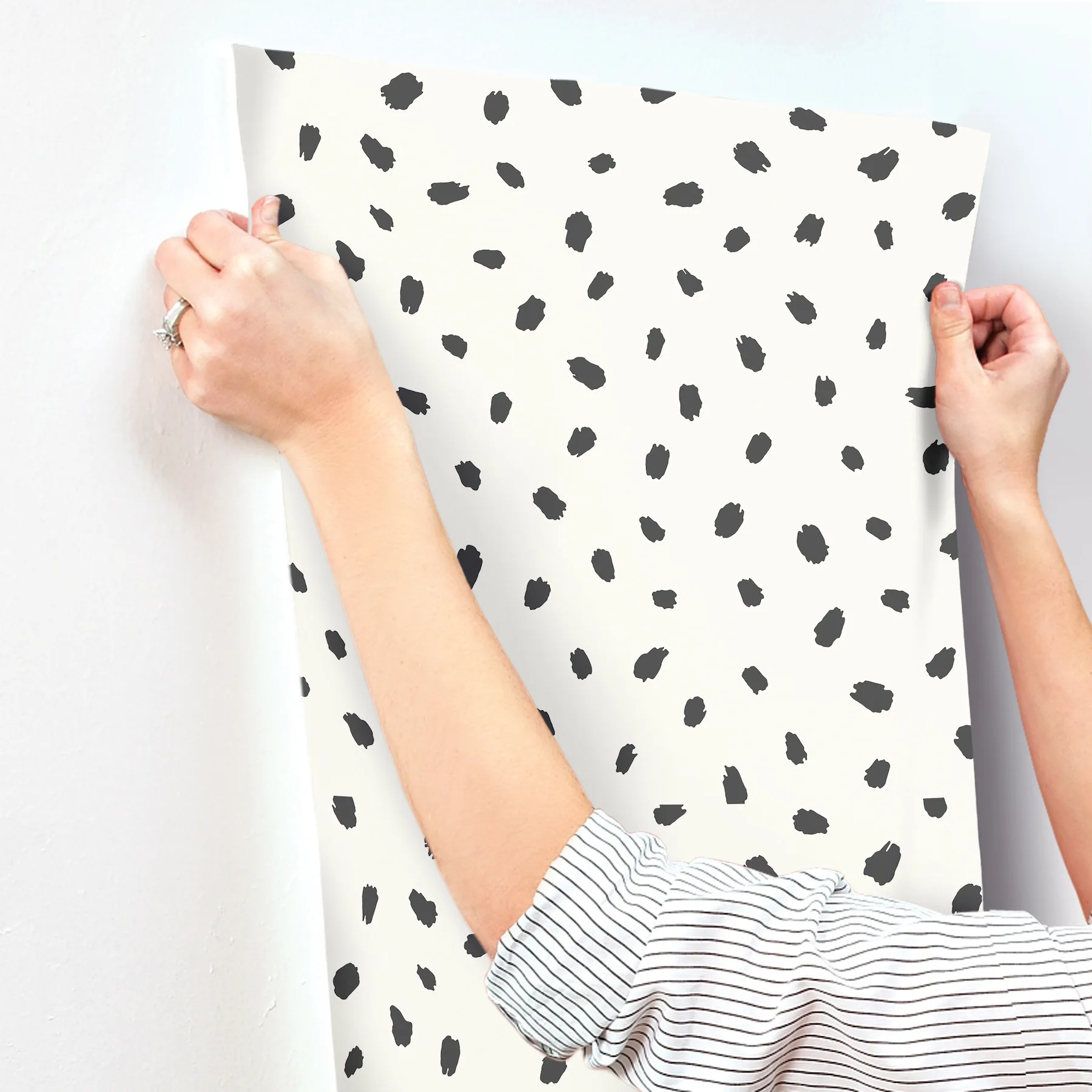 Advantage Animal Spots - Black Wallpaper | Buy Online Advantage Animal Spots wallpaper, color Black, SKU 4203-27542