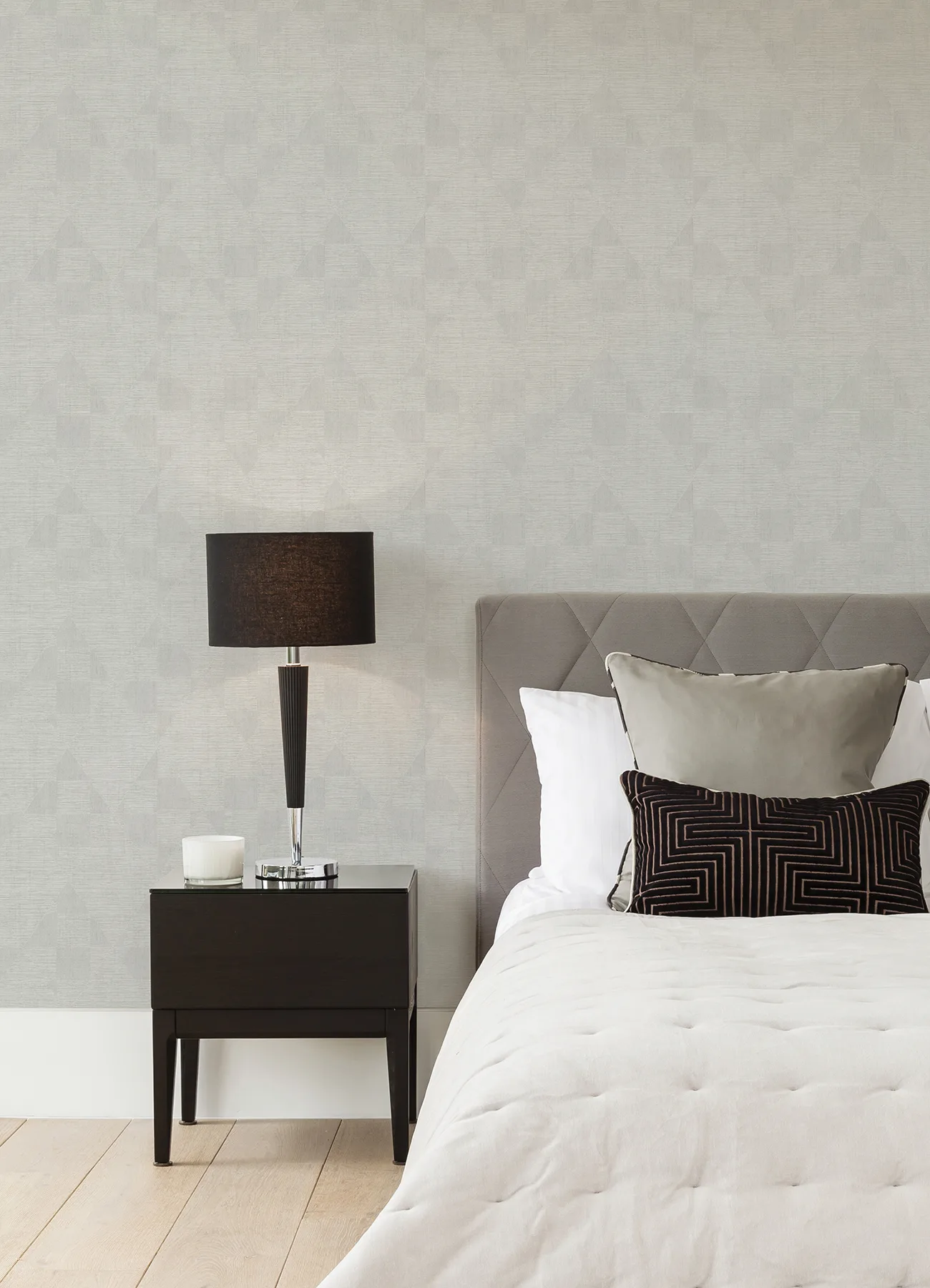 Advantage Wegener - Silver Wallpaper | Buy Online Advantage Wegener wallpaper, color Silver, SKU 4082-381962