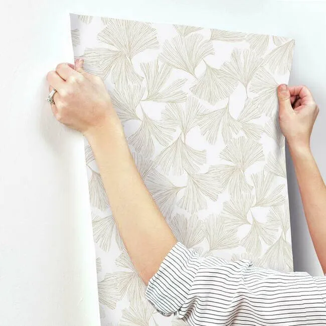 Antonina Vella Gingko Toss wallpaper, color Gold, SKU DD3741