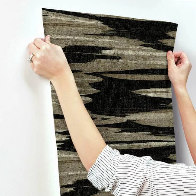 Antonina Vella Nimbus - Black Wallpaper | Buy Online Antonina Vella Nimbus wallpaper, color Black, SKU DD3825