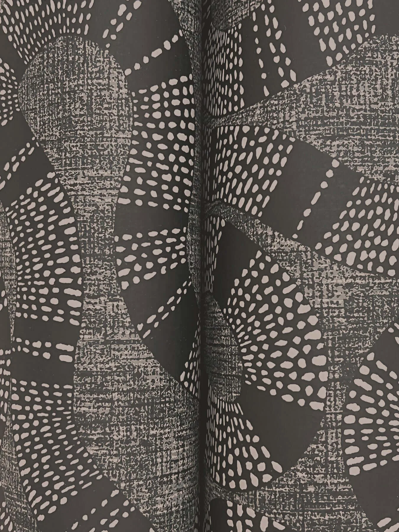Antonina Vella Ophidia - Black Wallpaper | Buy Online Antonina Vella Ophidia wallpaper, color Black, SKU AB3004
