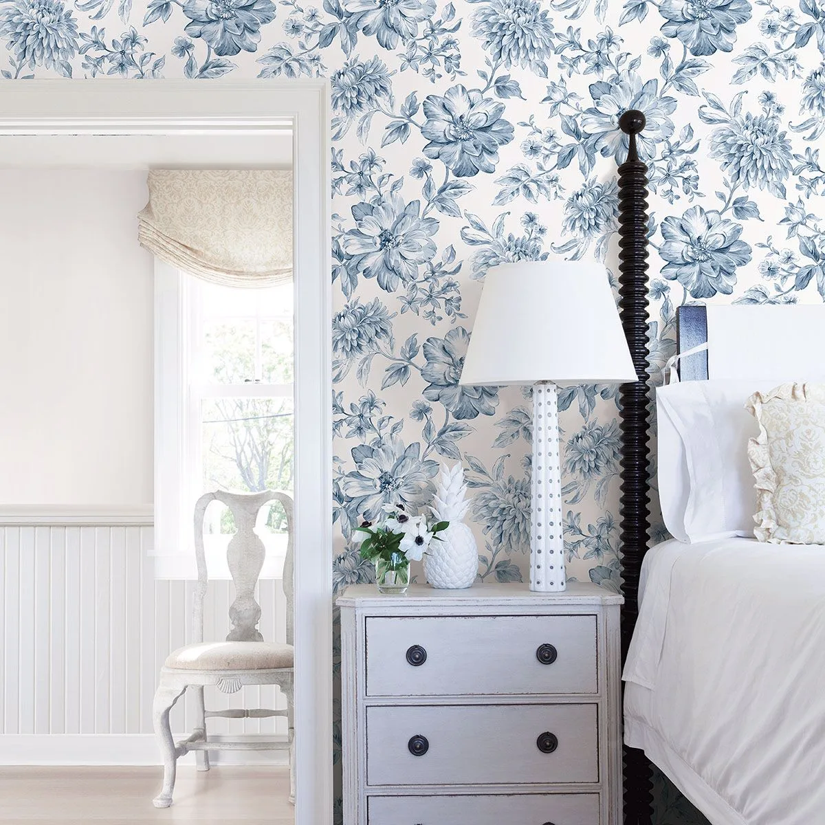 Brewster Gabriela wallpaper, color Blue, SKU UW25895
