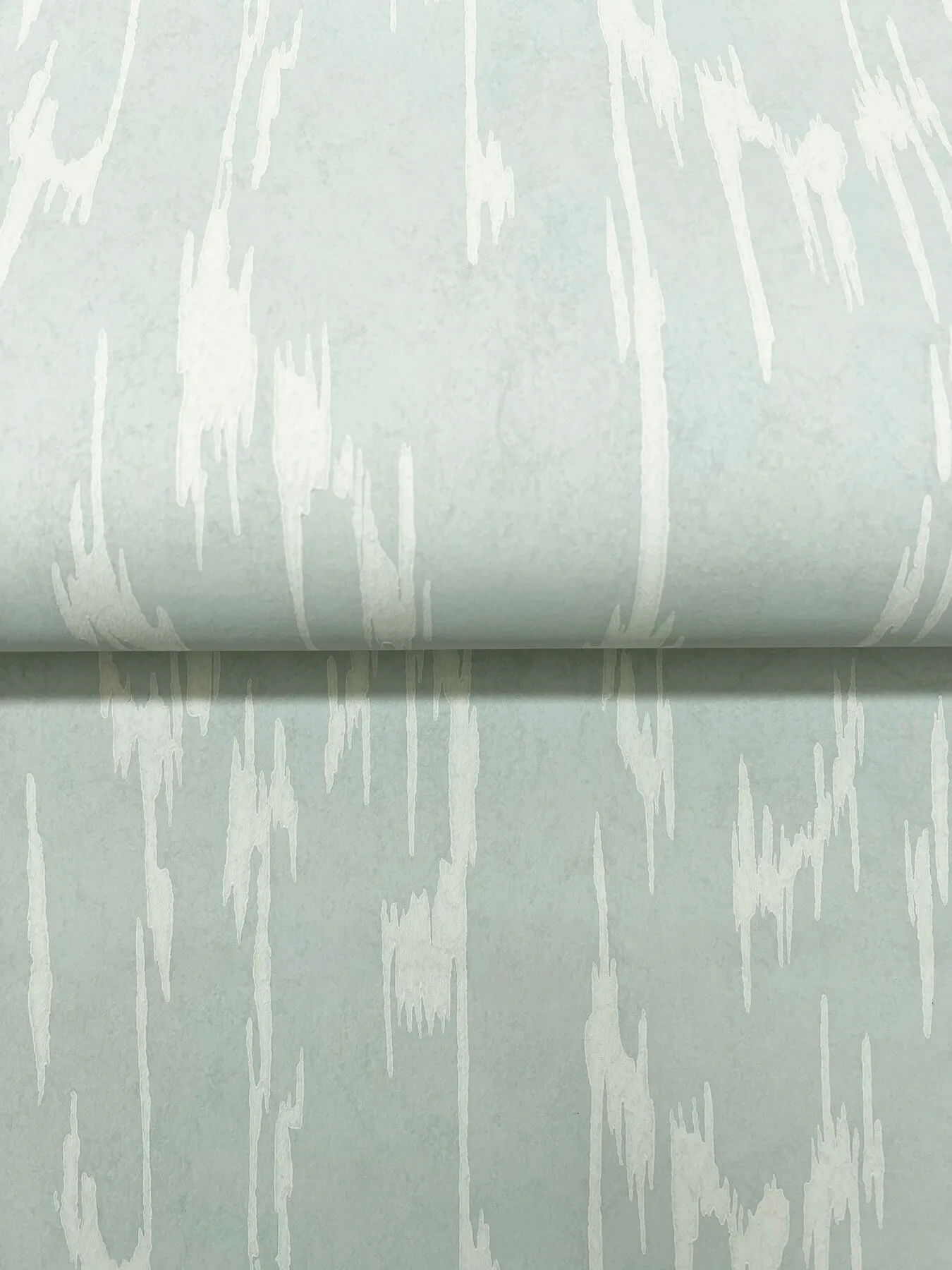 Candice Olson Flowing - Ether Blue Wallpaper | Buy Online Candice Olson Flowing wallpaper, color Ether Blue, SKU DF3363