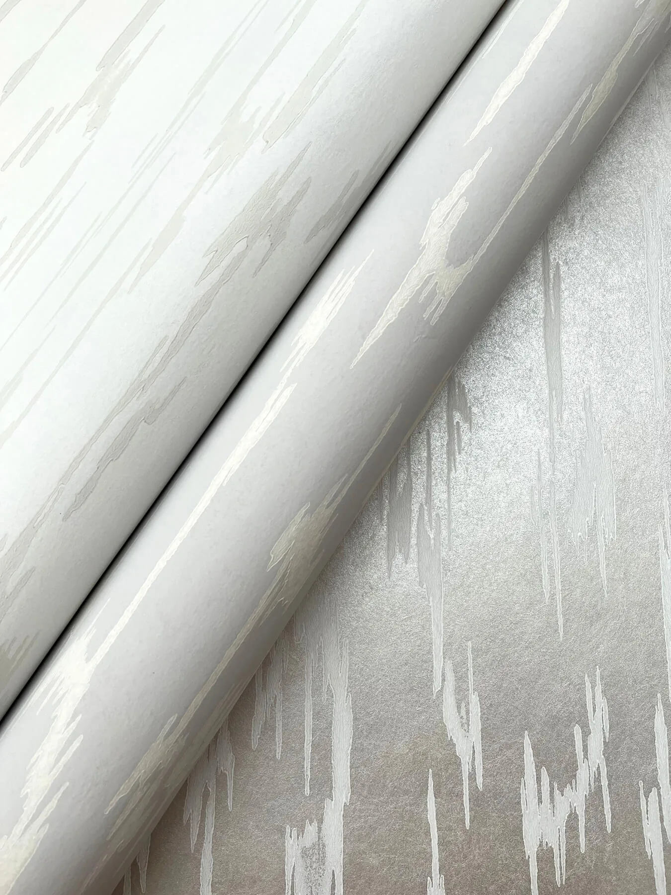 Candice Olson Flowing - Pearl Wallpaper | Buy Online Candice Olson Flowing wallpaper, color Pearl, SKU DF3366