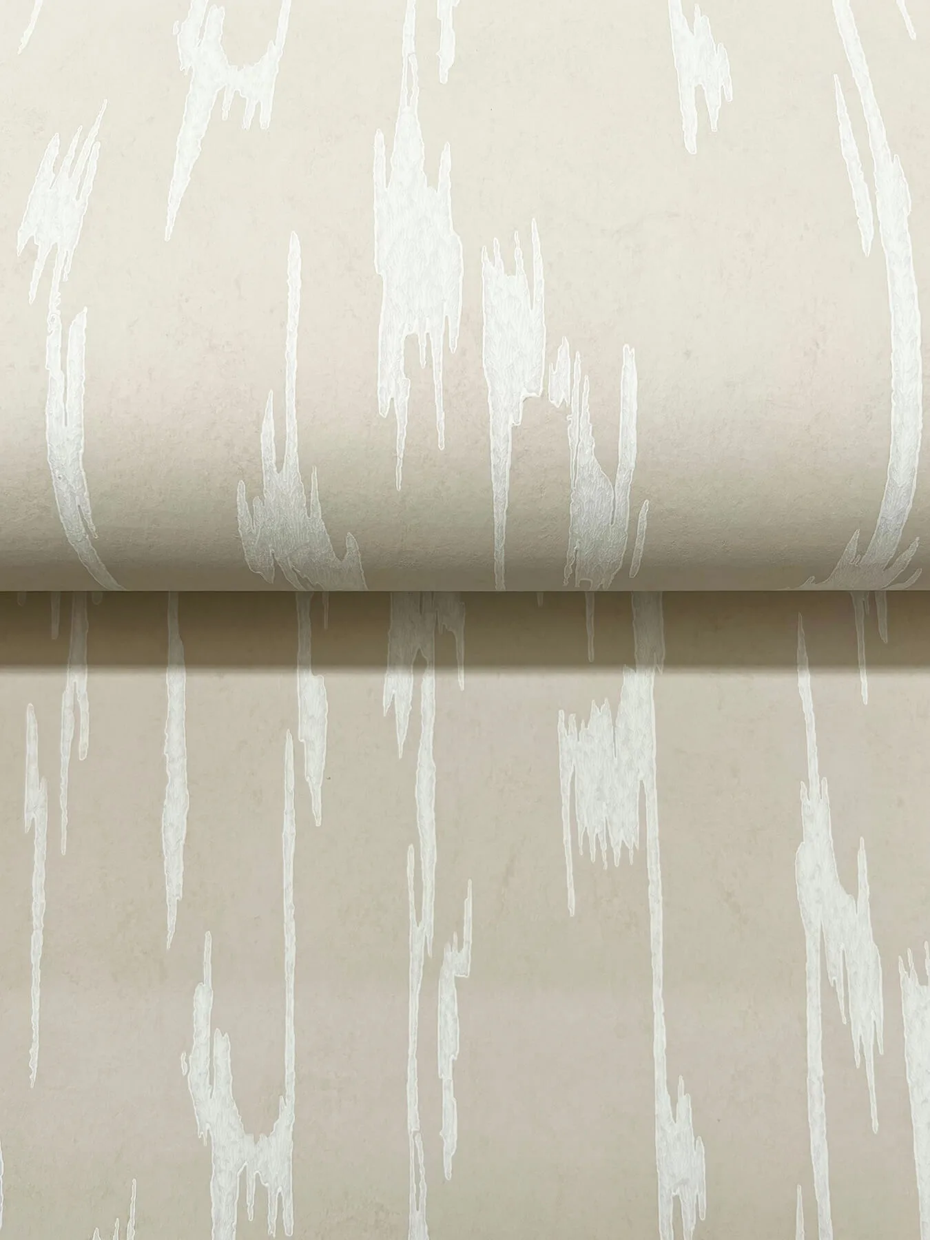 Candice Olson Flowing - Taupe Wallpaper | Buy Online Candice Olson Flowing wallpaper, color Taupe, SKU DF3364