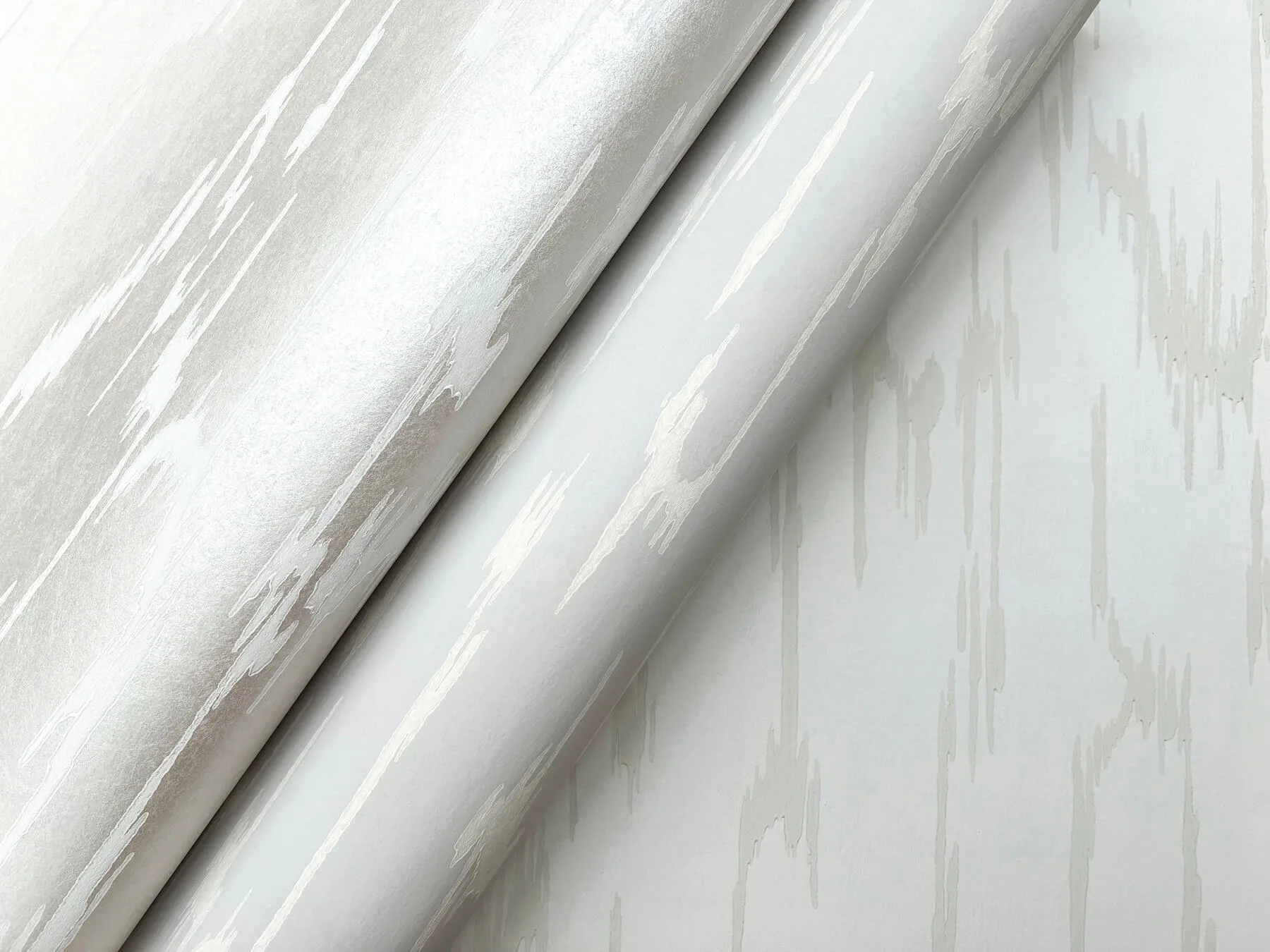 Candice Olson Flowing - White Wallpaper | Buy Online Candice Olson Flowing wallpaper, color White, SKU DF3365