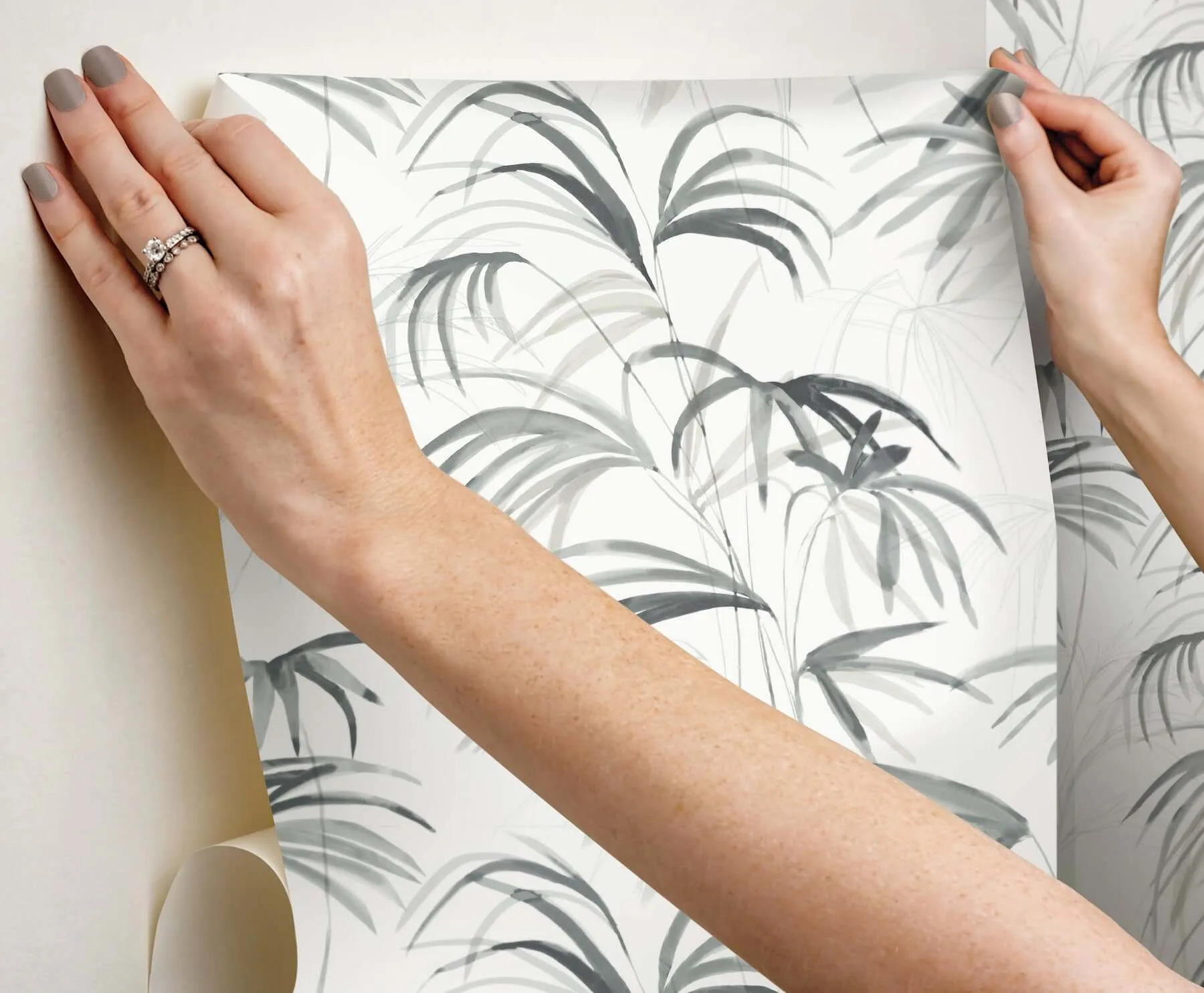 Candice Olson Inky Palms - Black Wallpaper | Buy Online Candice Olson Inky Palms wallpaper, color Black, SKU PSW1611RL