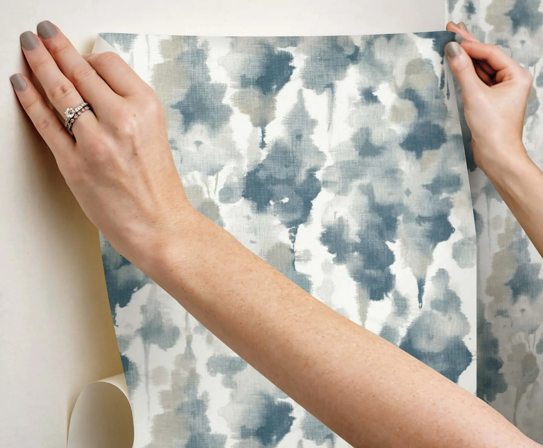 Candice Olson Mirage - Navy Wallpaper | Buy Online Candice Olson Mirage wallpaper, color Navy, SKU PSW1603RL