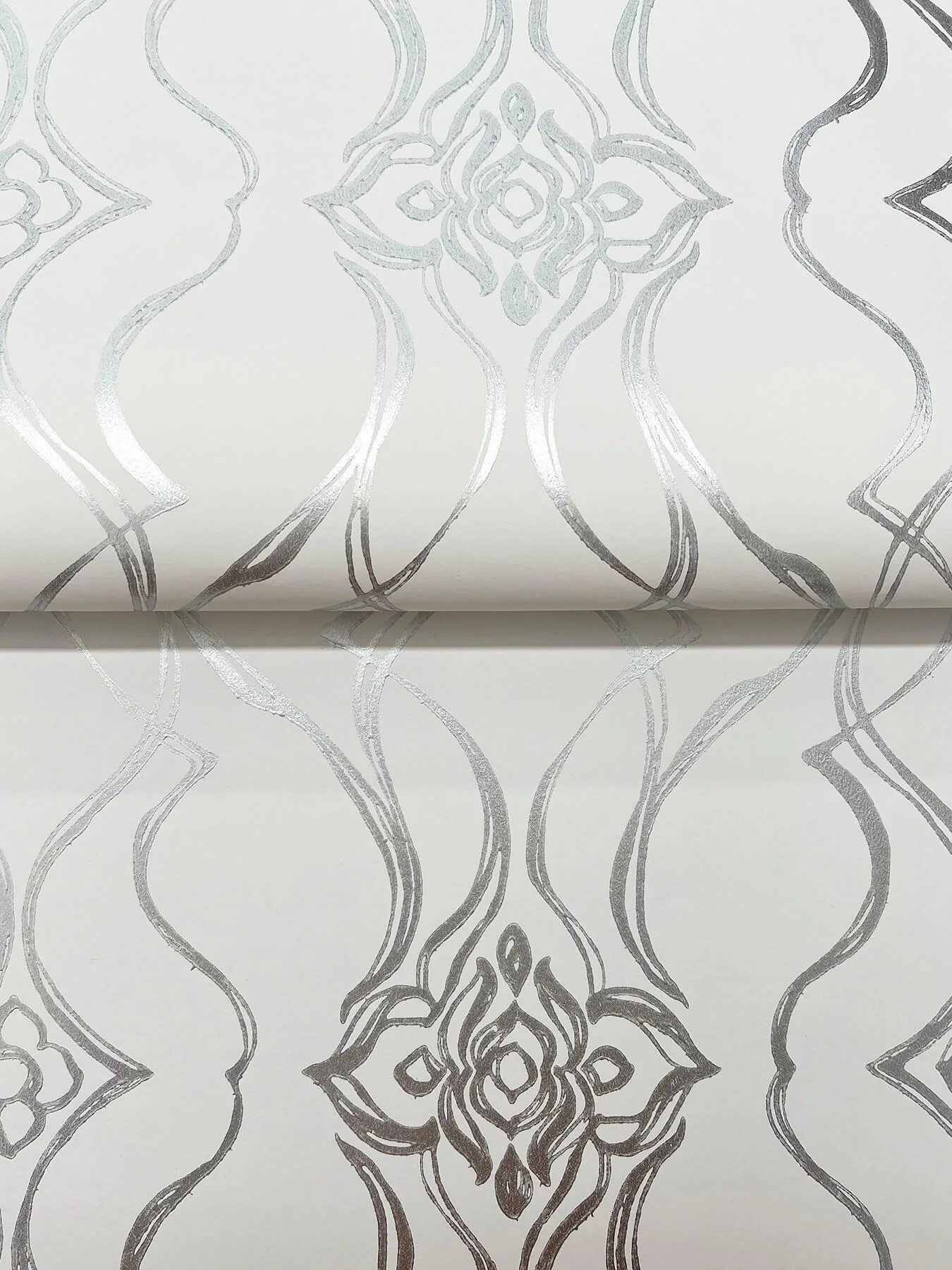 Candice Olson Pirouette - White & Silver Wallpaper | Buy Online Candice Olson Pirouette wallpaper, color White & Silver, SKU DF3373