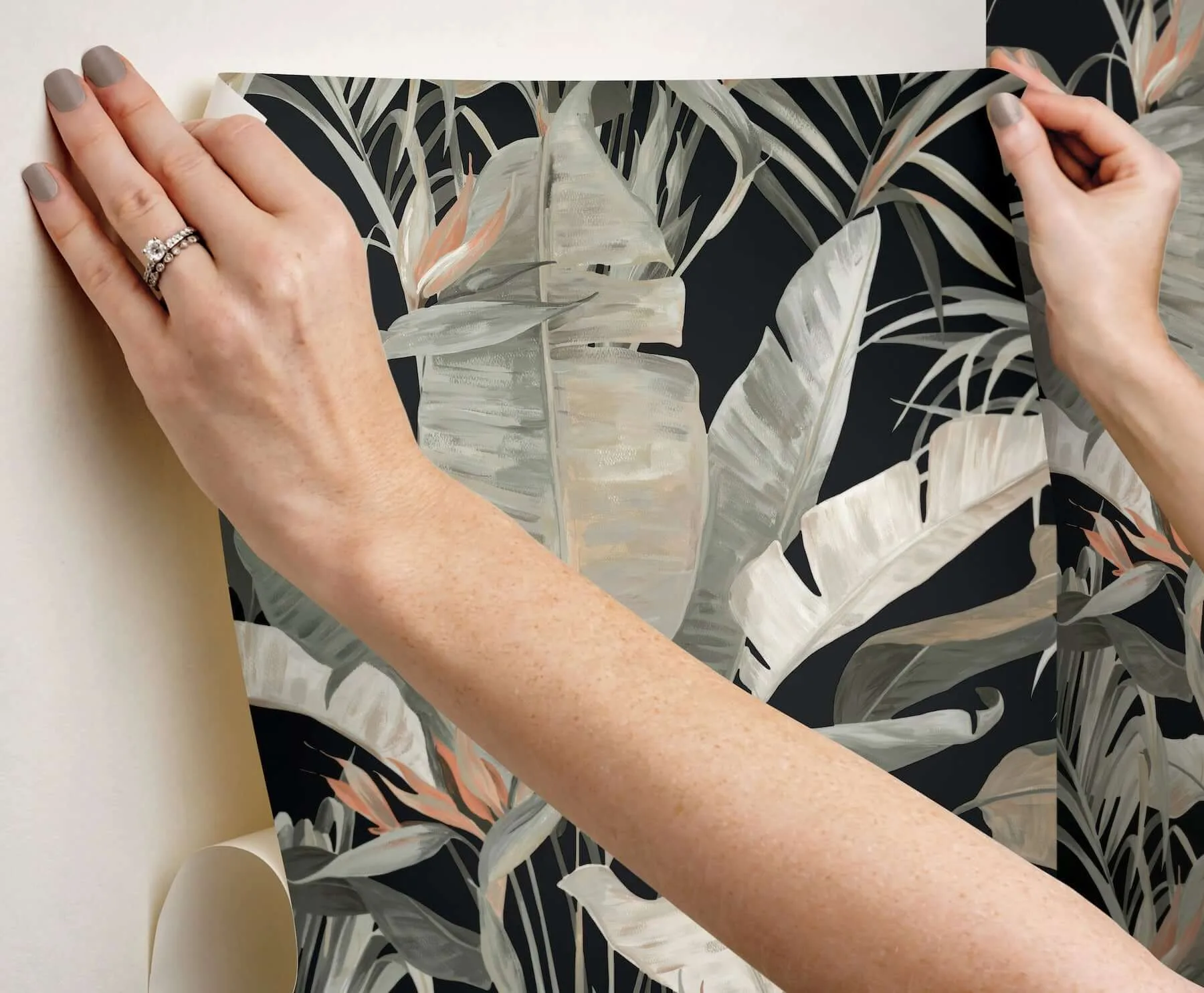 Candice Olson Tropical Cabana - Black Wallpaper | Buy Online Candice Olson Tropical Cabana wallpaper, color Black, SKU PSW1614RL