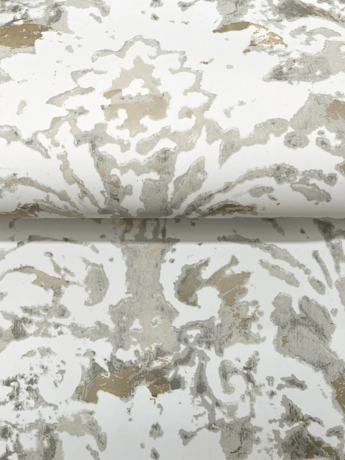 Candice Olson Velvet Crush Damask wallpaper, color Soft Neutral & Pearl, SKU DF3333