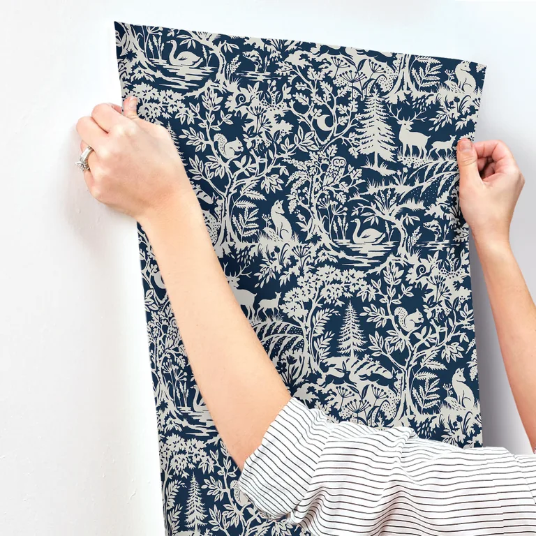 Chesapeake Alrick wallpaper, color Navy, SKU 3125-72324