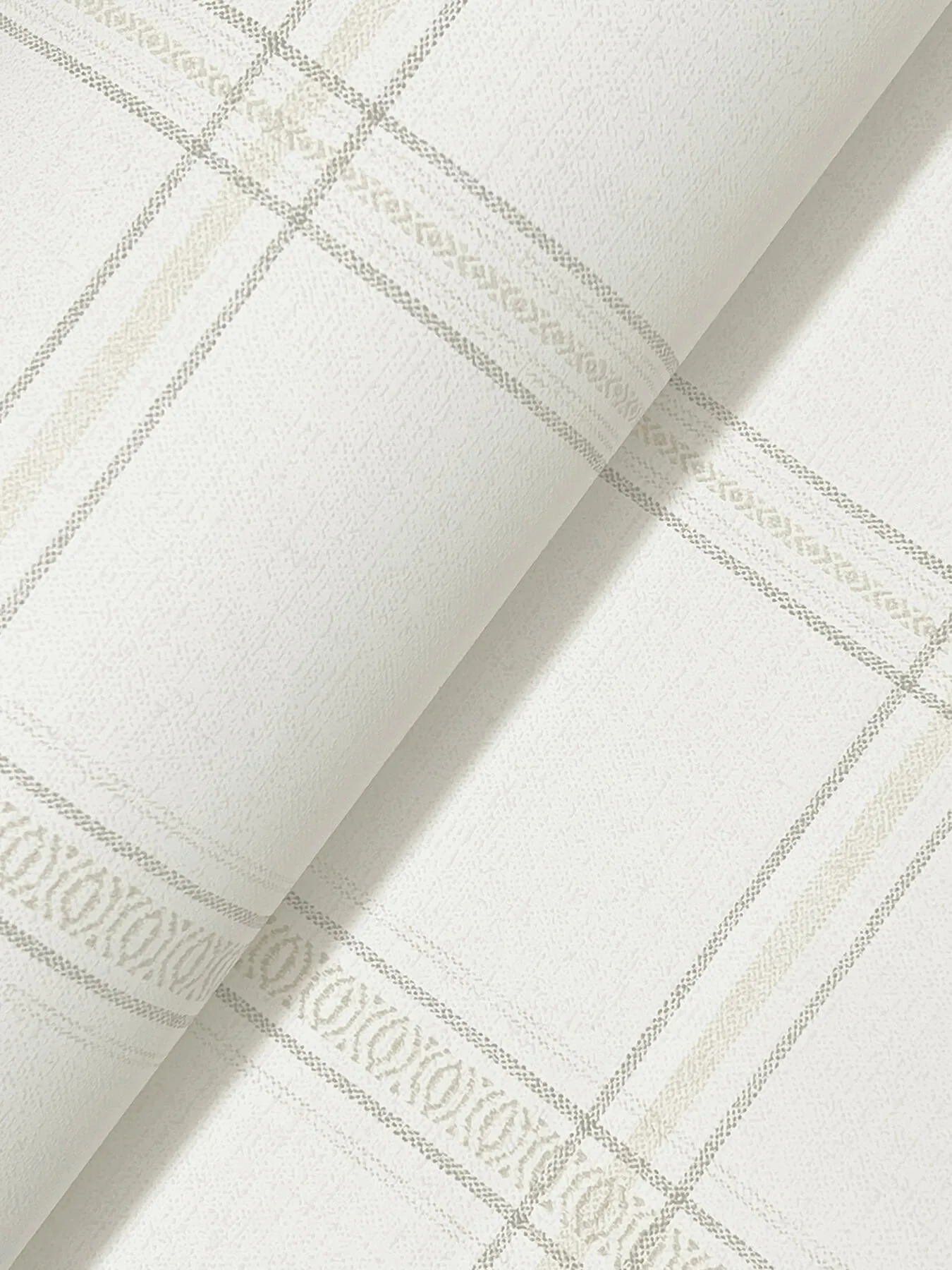 Chesapeake Auberge - White Wallpaper | Buy Online Chesapeake Auberge wallpaper, color White, SKU 4169-27606